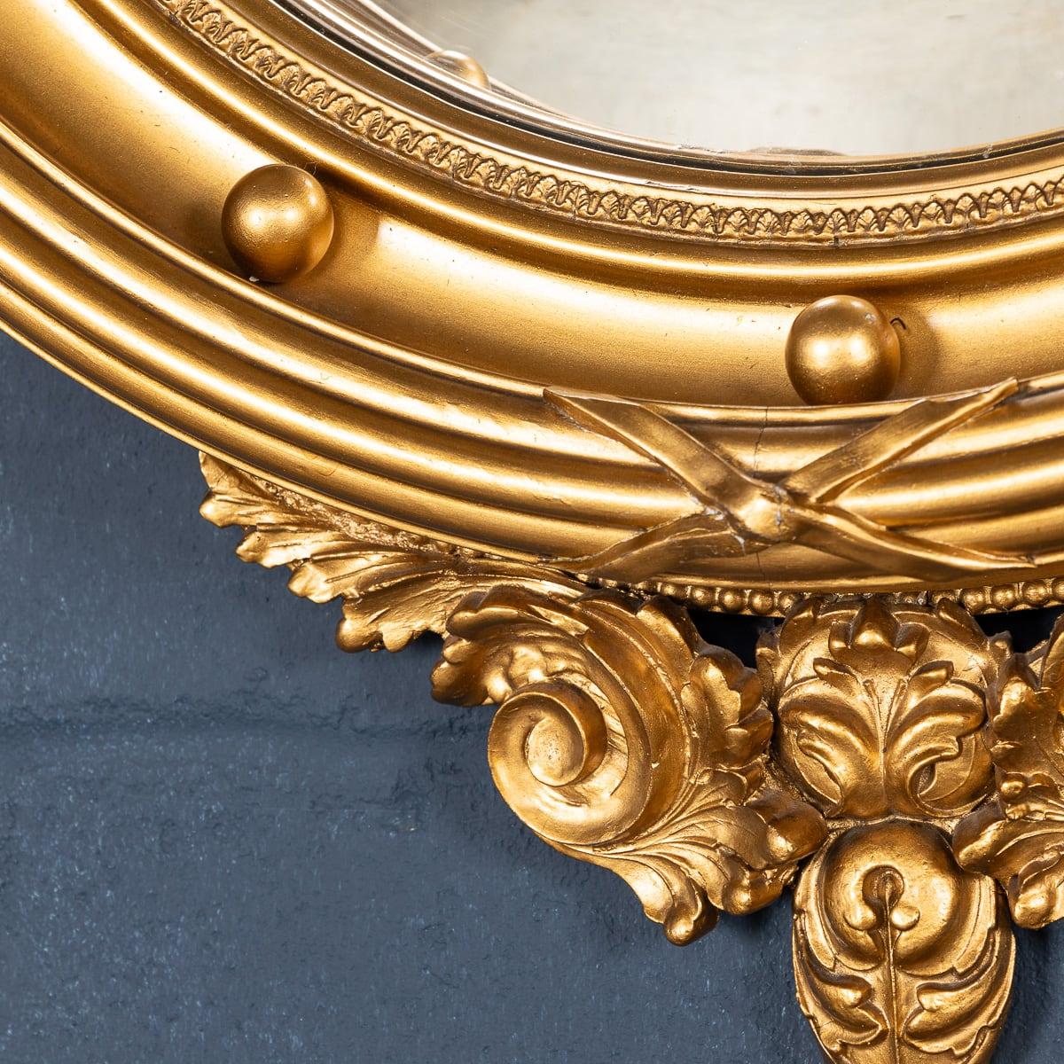 20th Century English Wood & Plaster Framed Convex Mirror In Good Condition For Sale In Royal Tunbridge Wells, Kent