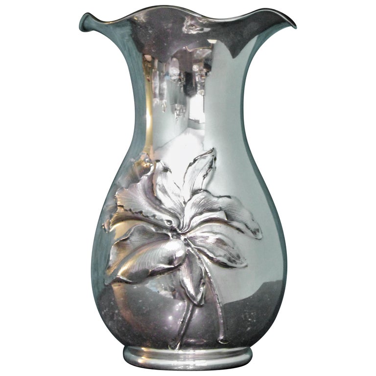 20th Century Engraved Italian Silver Flower Vase, 1950s For Sale at 1stDibs