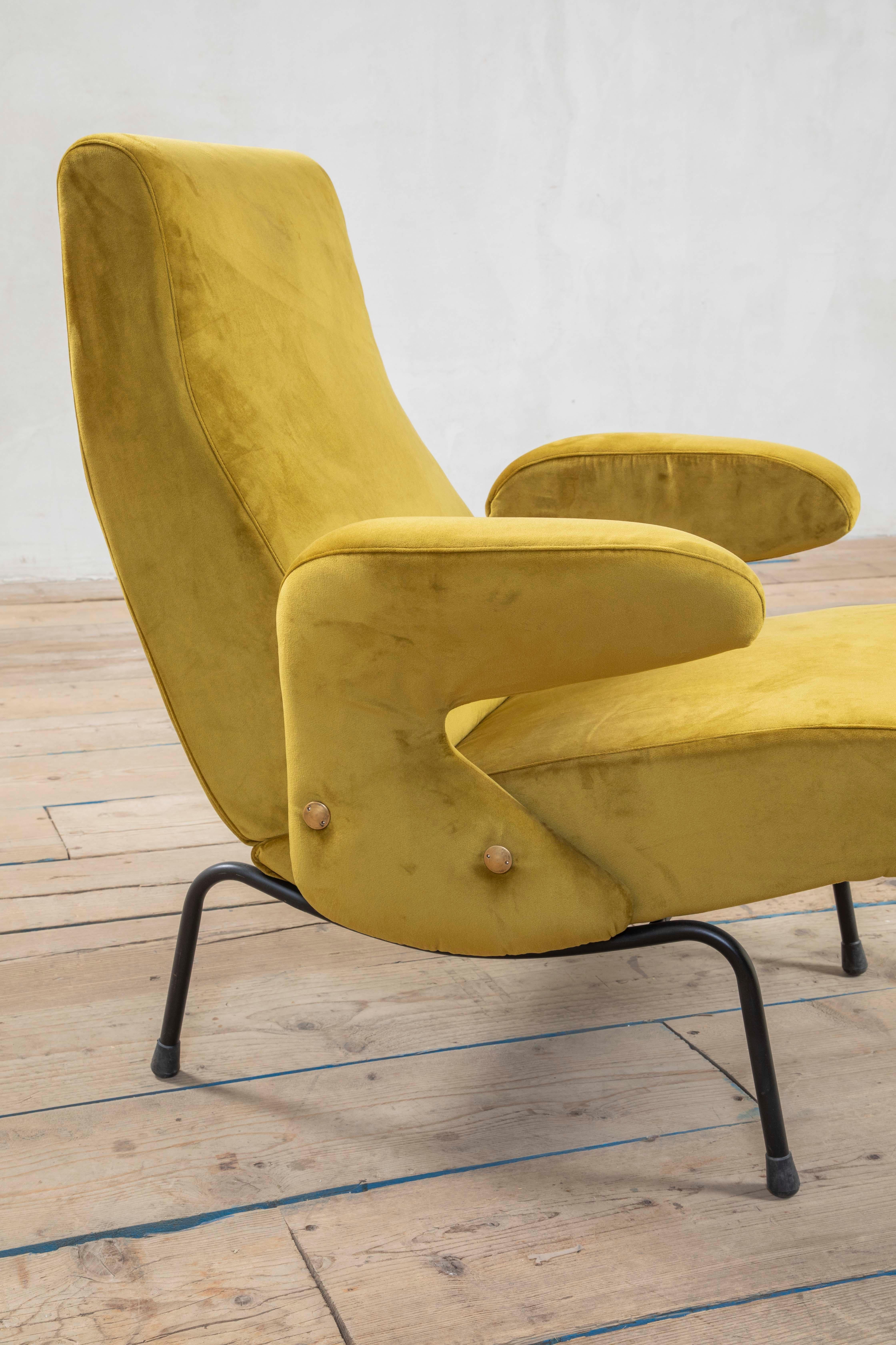 20e siècle, Erberto Carboni Paire de fauteuils mod. Delfino en vente 5