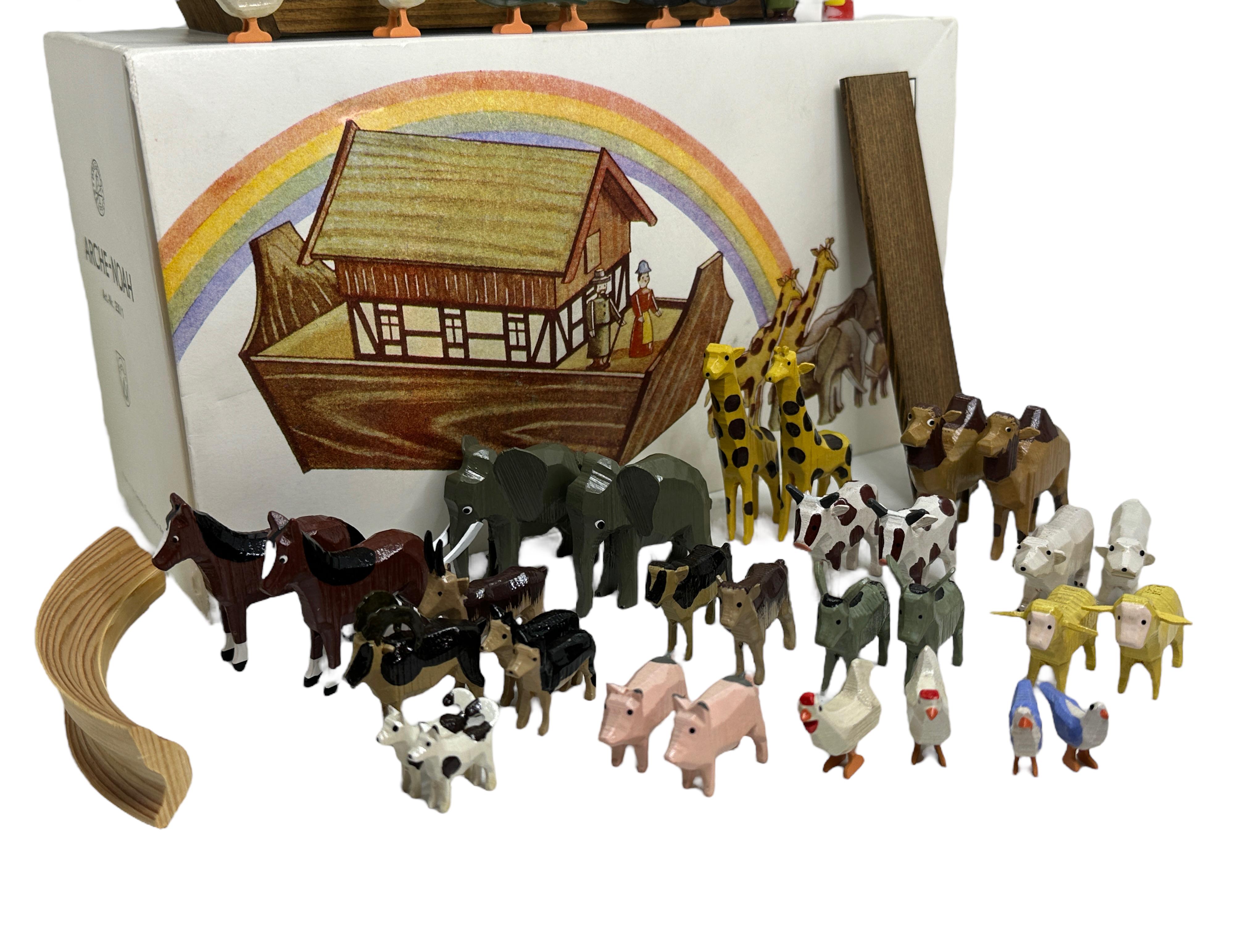  20. Jahrhundert Erzgebirge Deutsch Noah's Arche Putz Spielzeug Set, Vintage Folk Art  (Handgefertigt) im Angebot