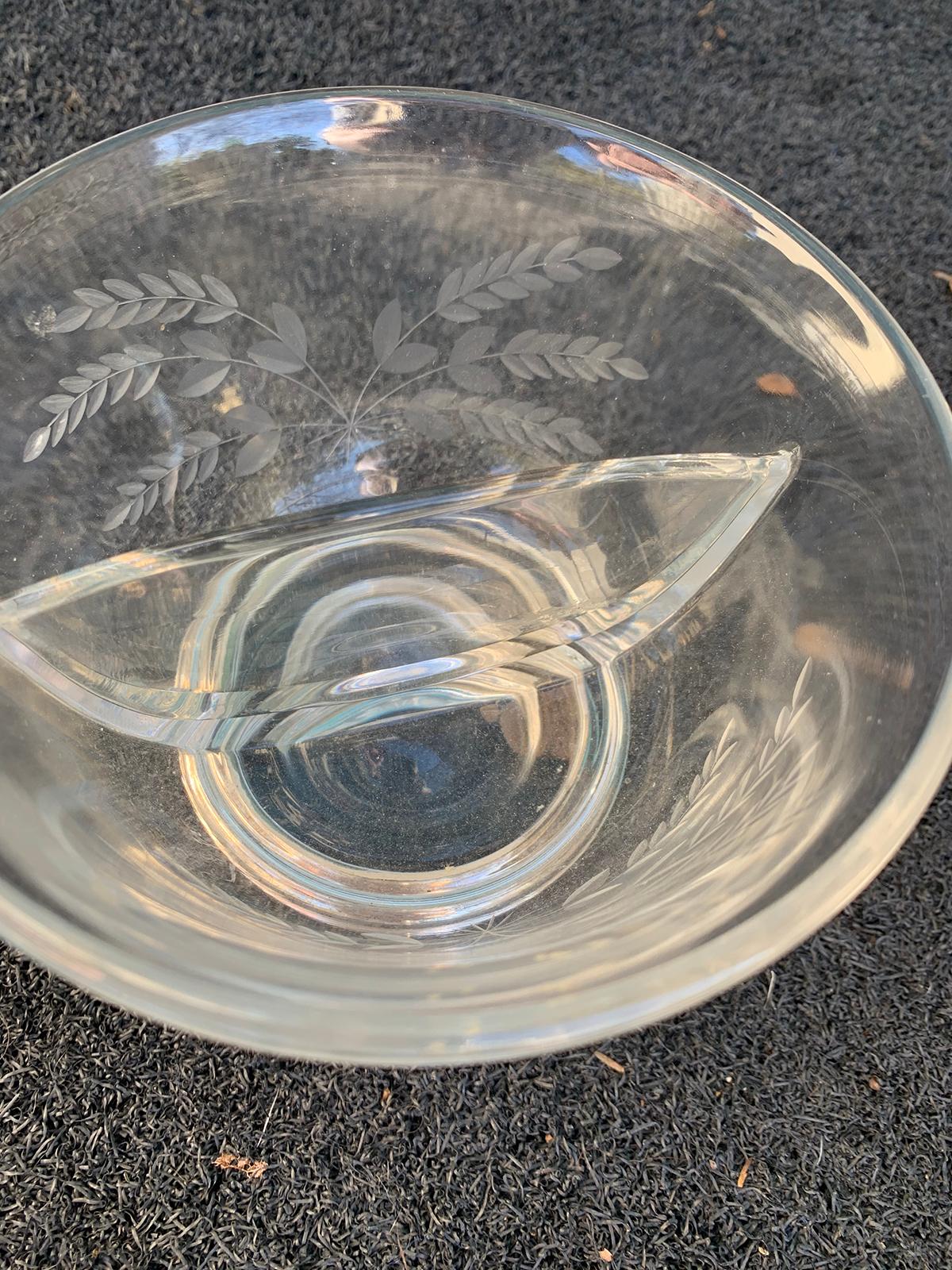 20th Century Etched Glass Divided Bowl on Sterling Silver Base 6