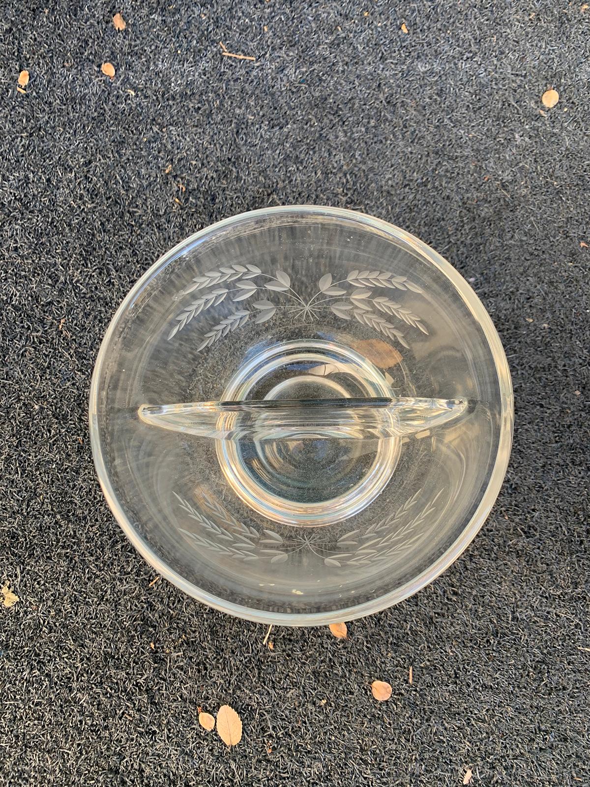 20th Century Etched Glass Divided Bowl on Sterling Silver Base In Good Condition In Atlanta, GA