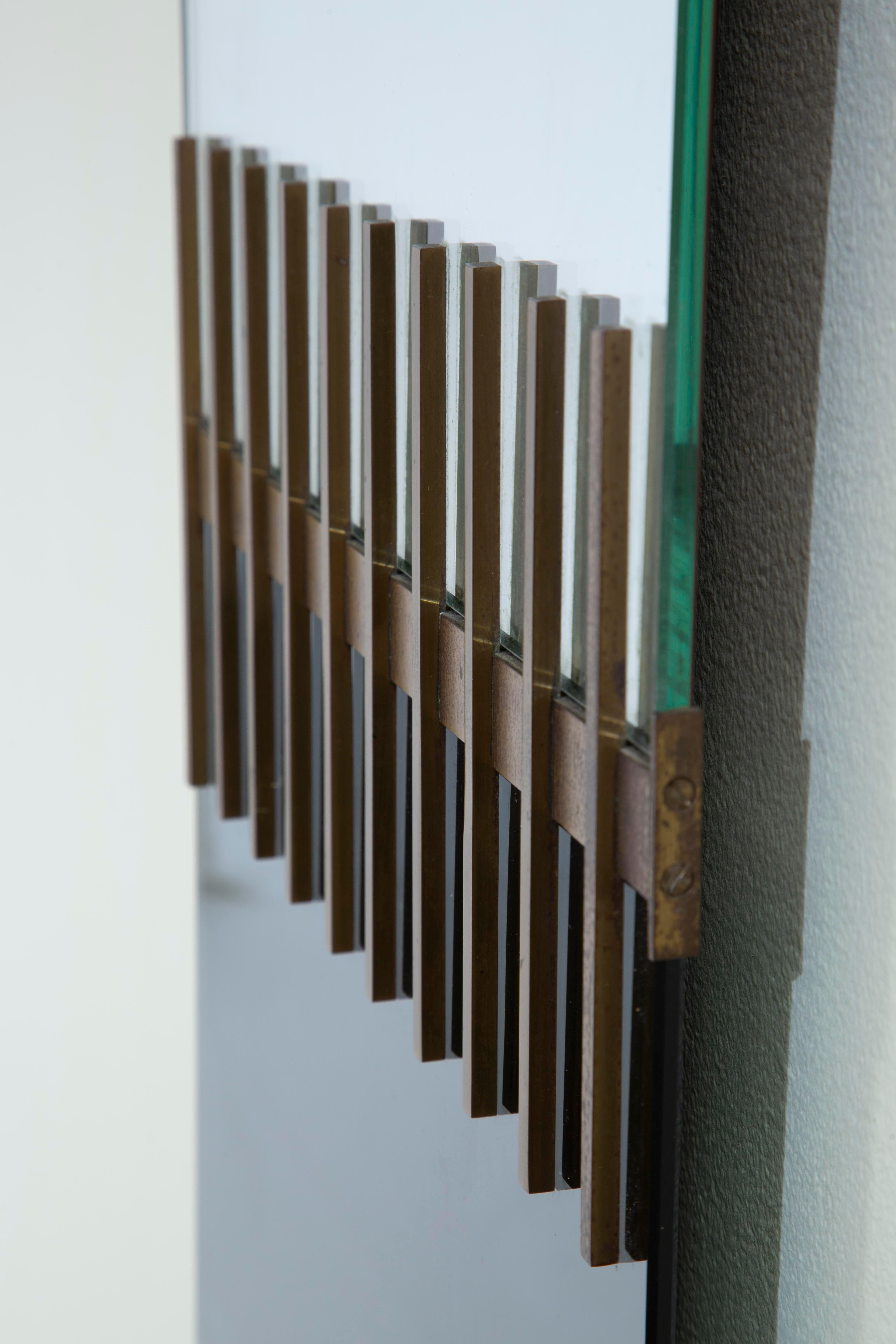 20e siècle, Ettore Sottsass Miroir mural en laiton en vente 3