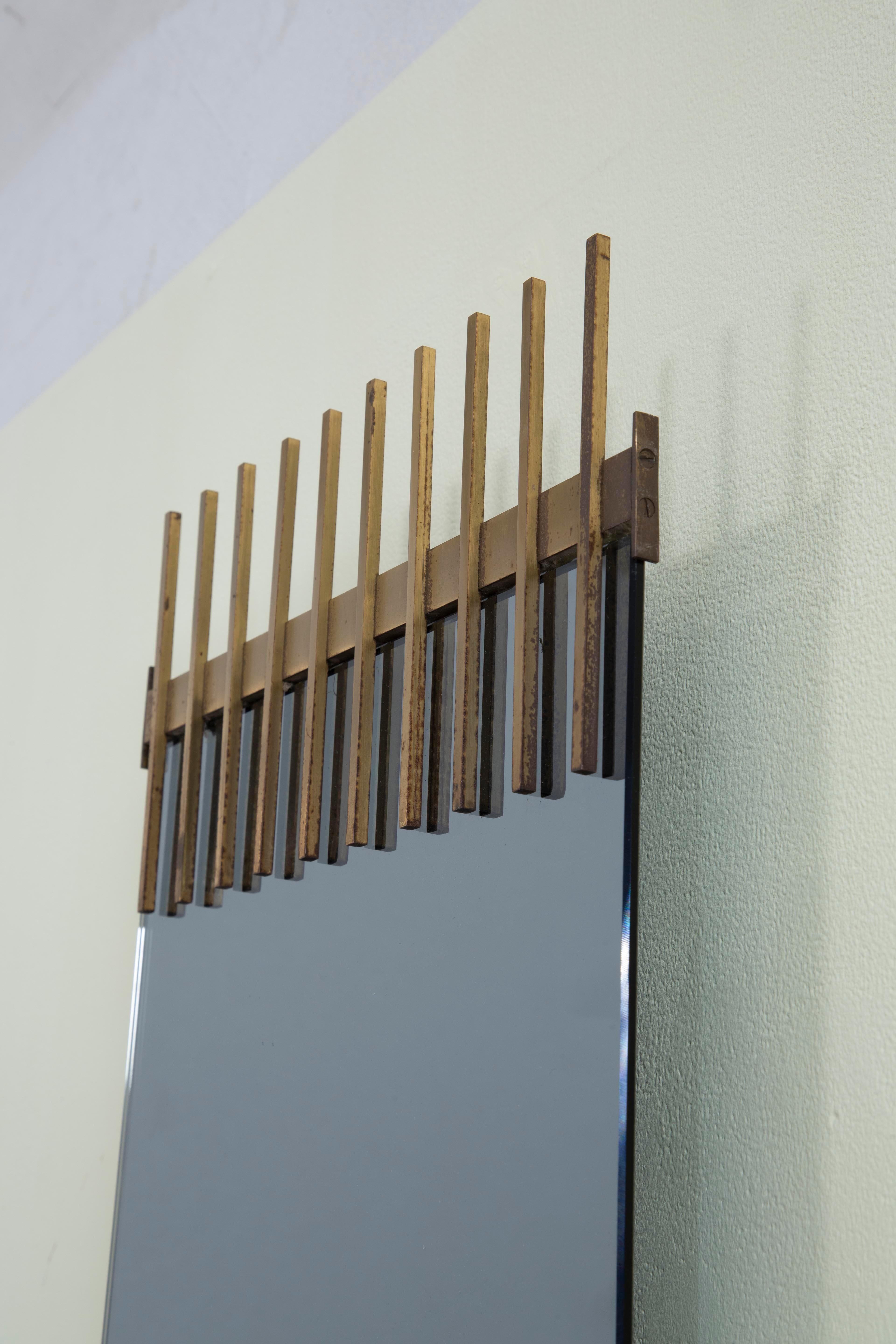 20e siècle, Ettore Sottsass Miroir mural en laiton en vente 2