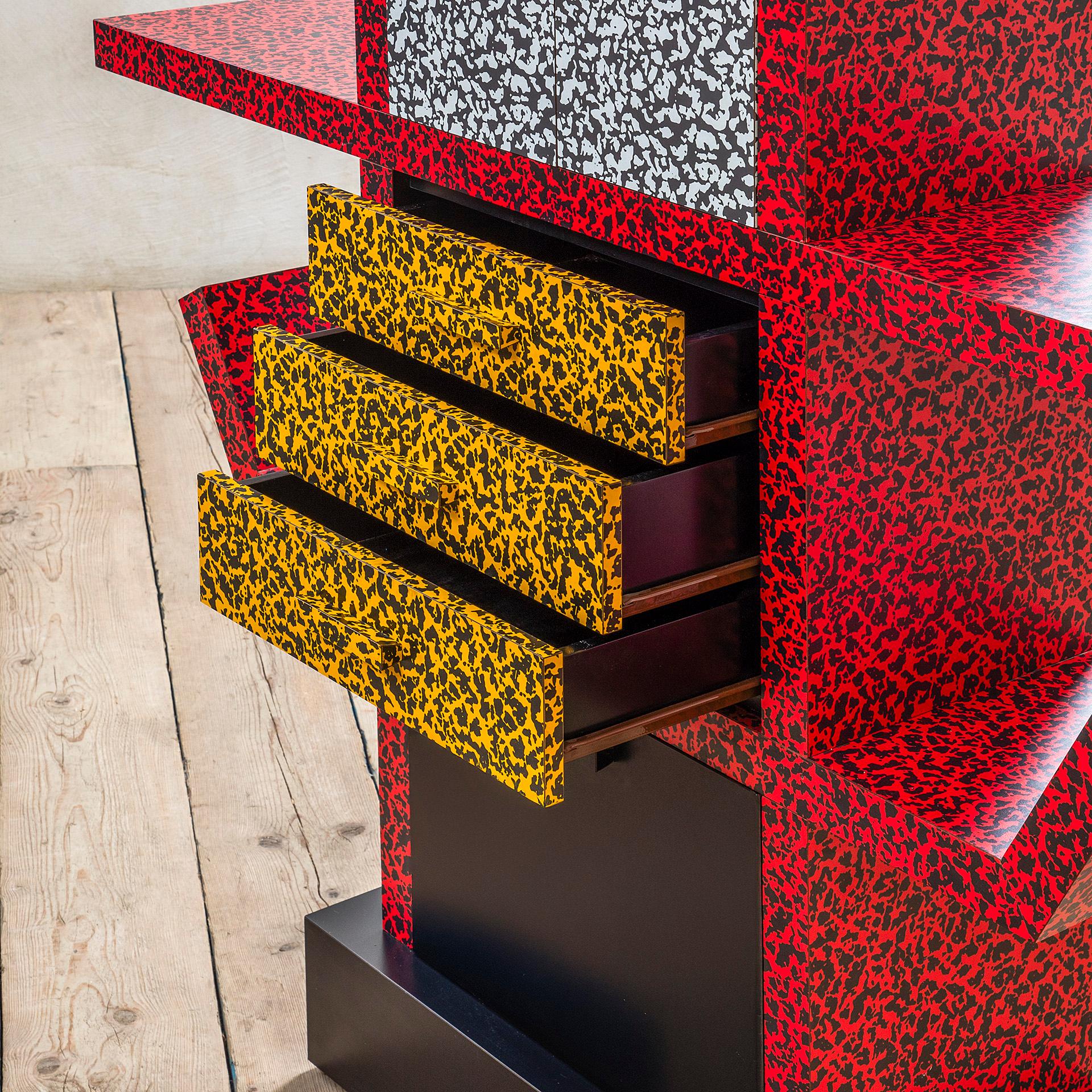 20th Century, Ettore Sottsass for Memphis Cabinet mod. Casablanca Laminado en venta