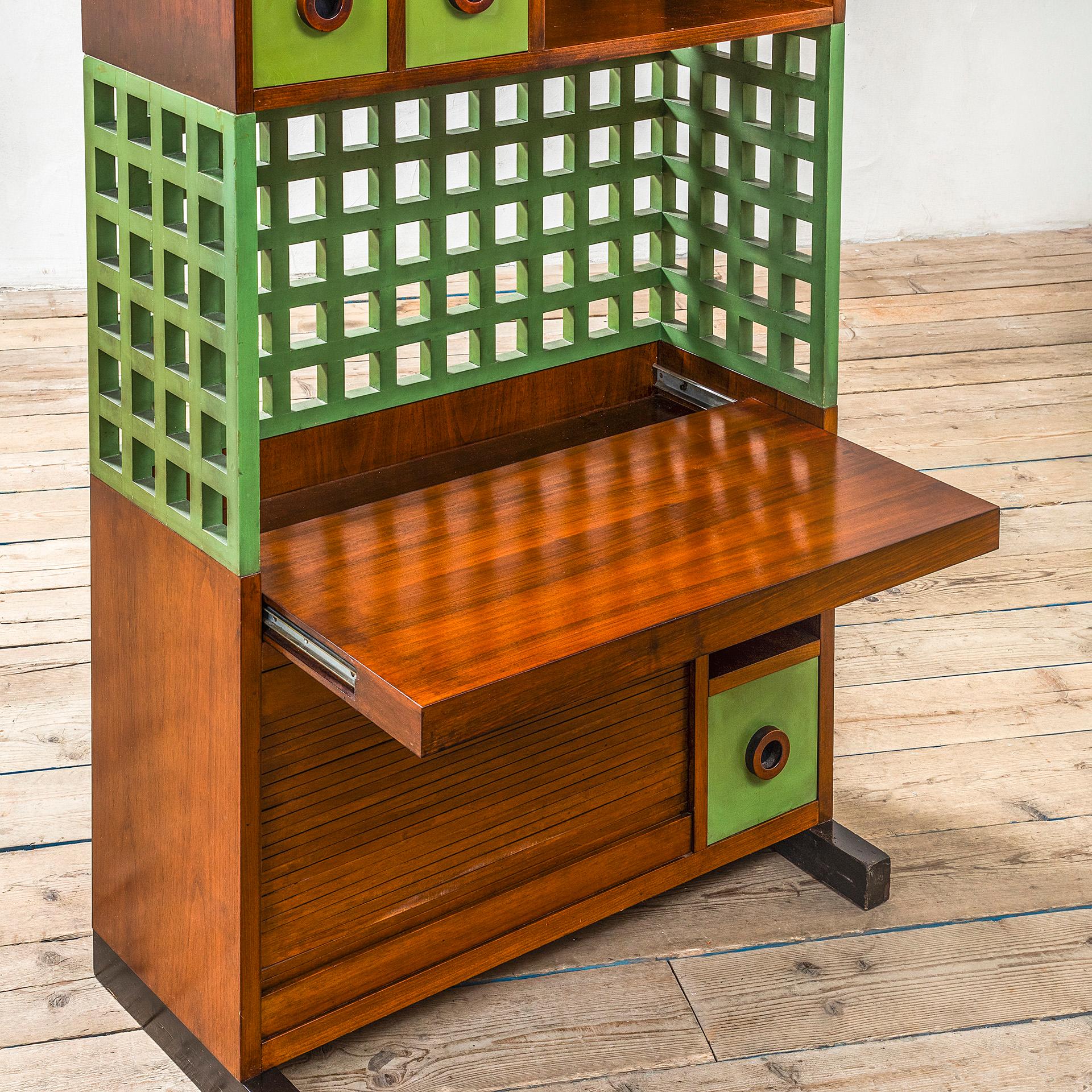 siglo XX, Ettore Sottsass 'Tower Furniture' Series Wall Cabinet Late 20th Century en venta