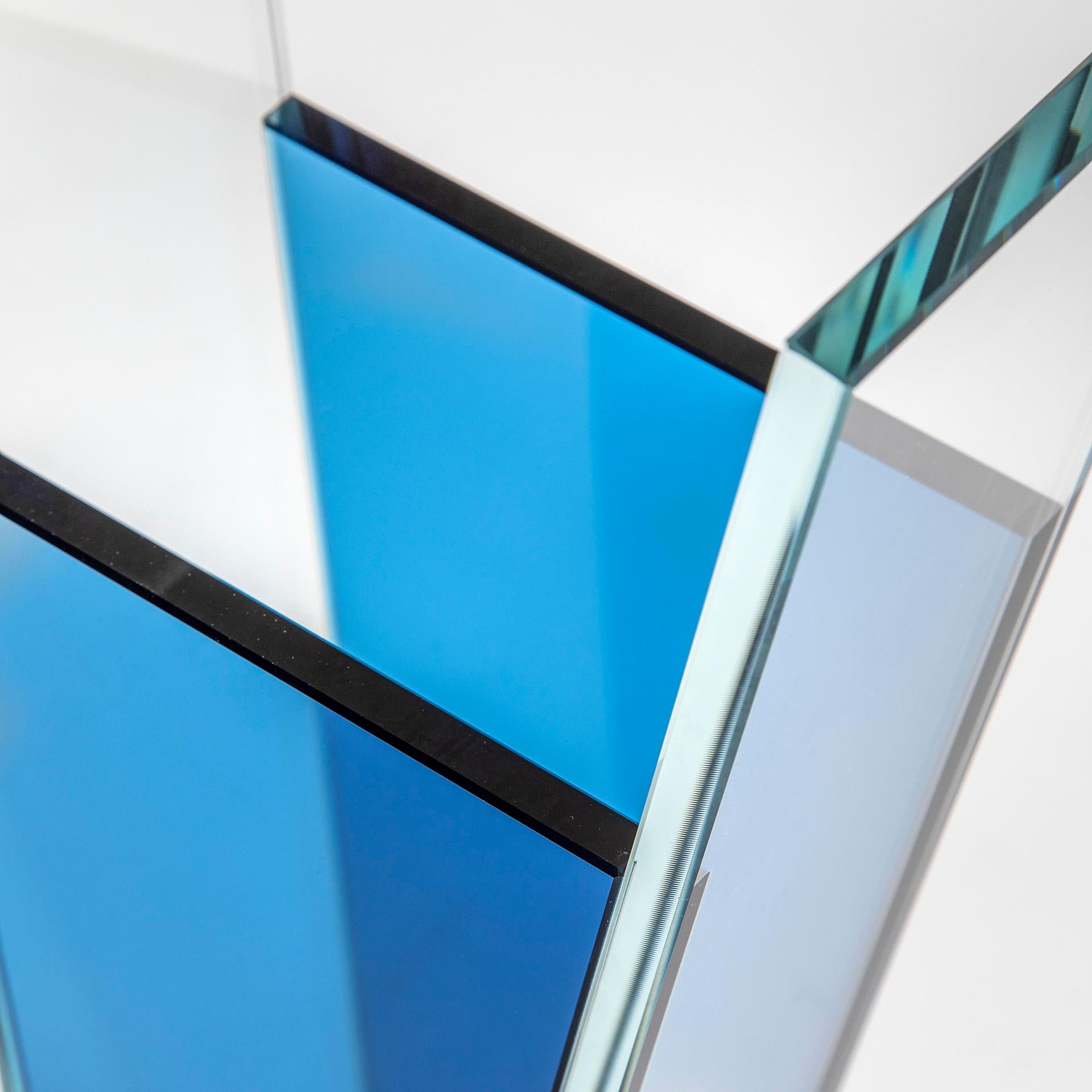 Ettore Sottsass RSVP Tafelaufsatz Mod. aus dem 20. Jahrhundert Azzurro aus farbigem Glas im Angebot 1