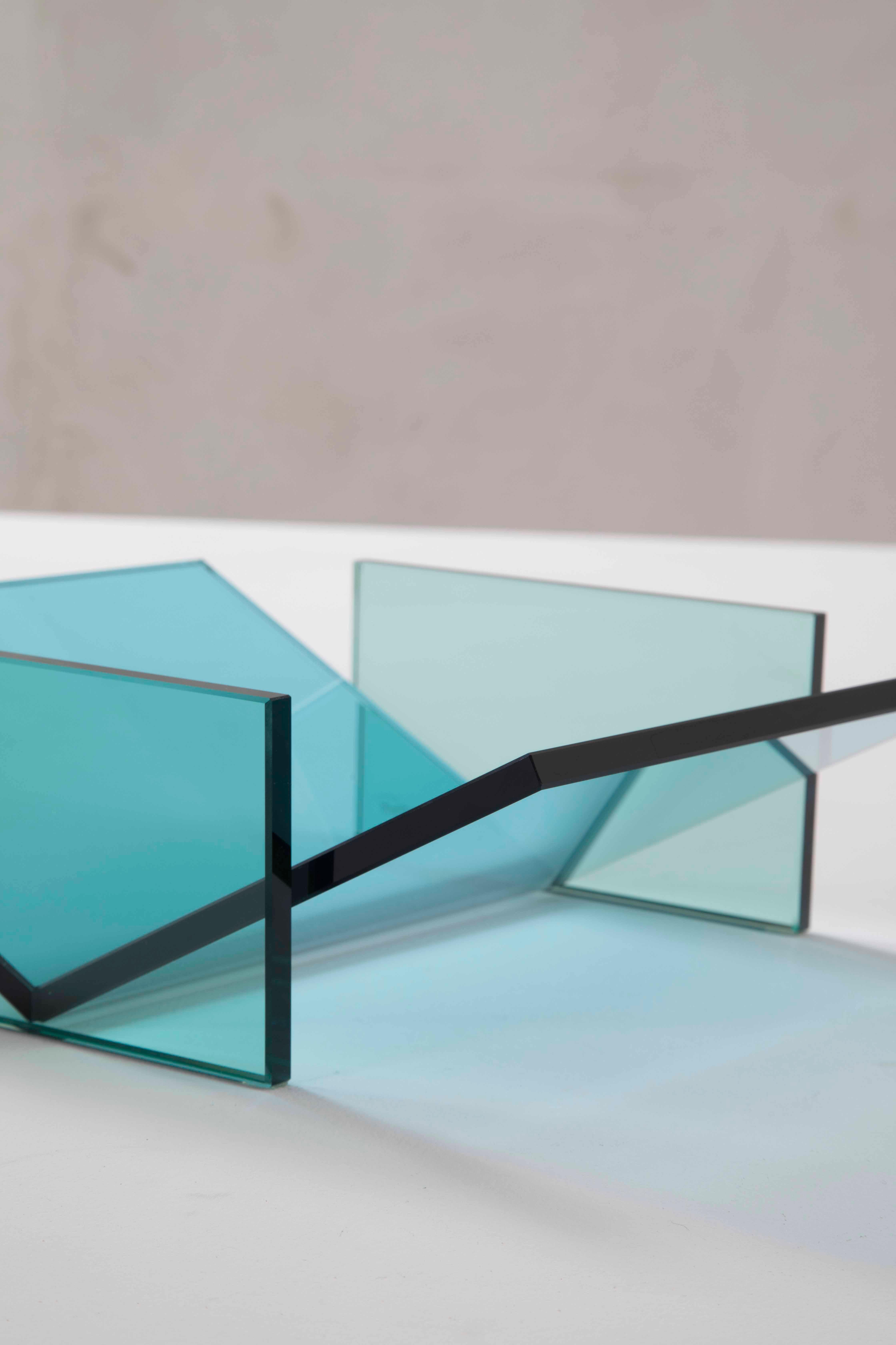 Ettore Sottsass RSVP Tafelaufsatz Mod. aus dem 20. Jahrhundert Celeste aus farbigem Glas im Angebot 6