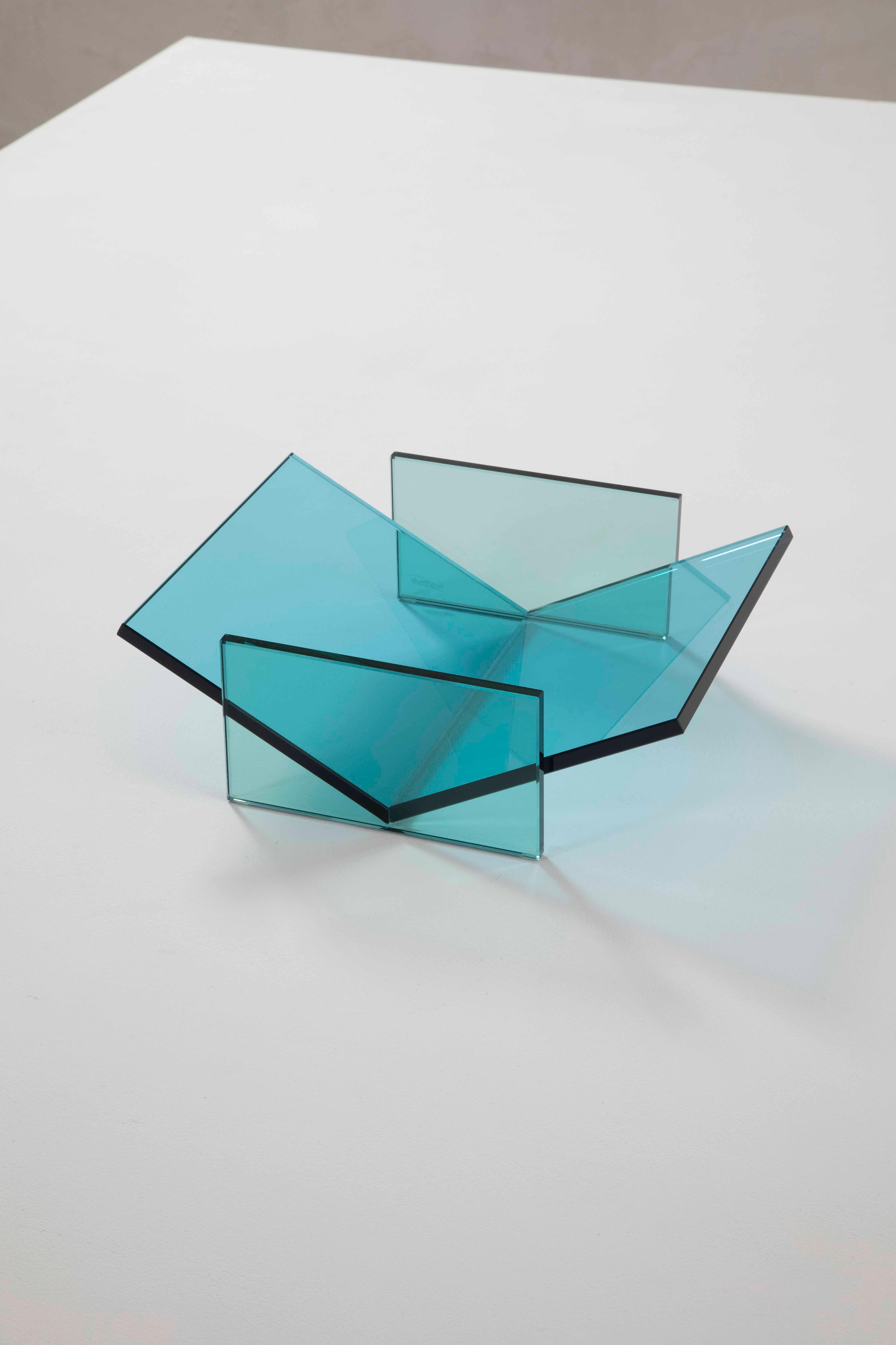 Ettore Sottsass RSVP Tafelaufsatz Mod. aus dem 20. Jahrhundert Celeste aus farbigem Glas im Angebot 3