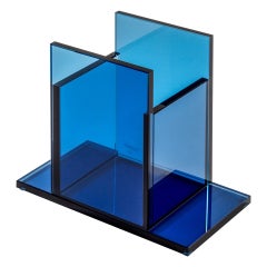 Centrotavola RSVP Ettore Sottsass del XX secolo Mod. Indaco in vetro colorato