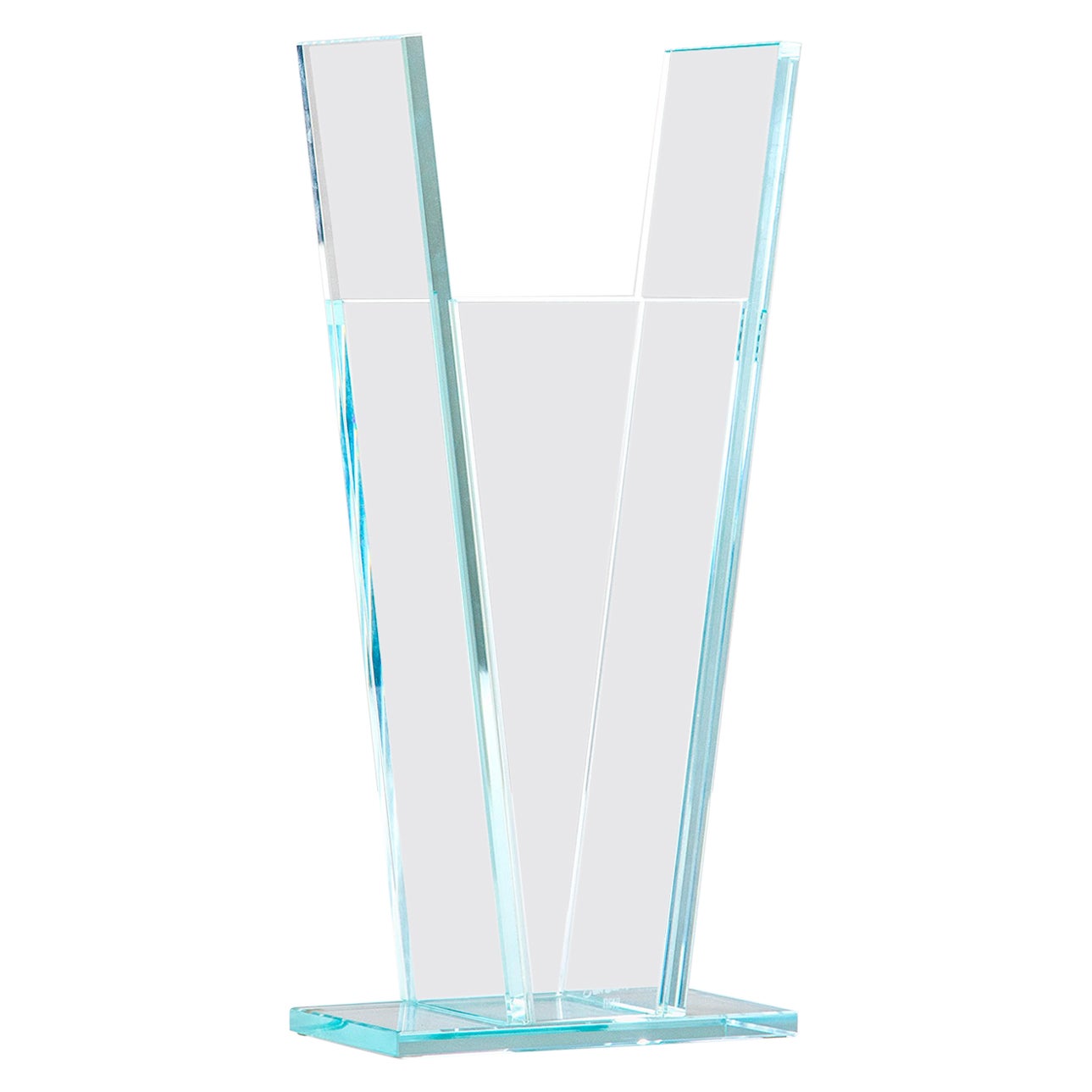 Vaso RSVP Ettore Sottsass del XX secolo Mod. Azzurro Extrachiaro in vetro colorato