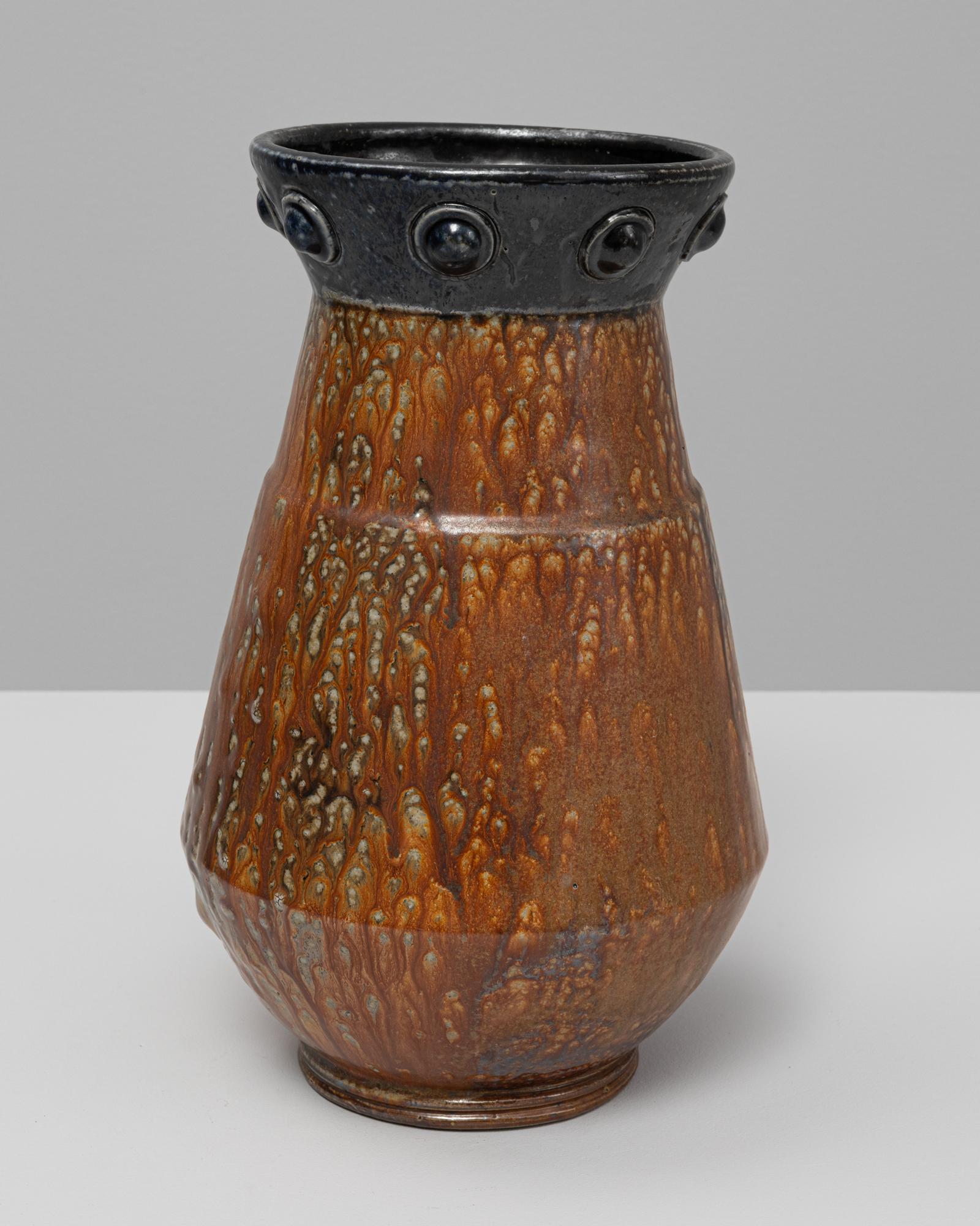 Vaso in ceramica con smalto a goccia del XX secolo in vendita 3