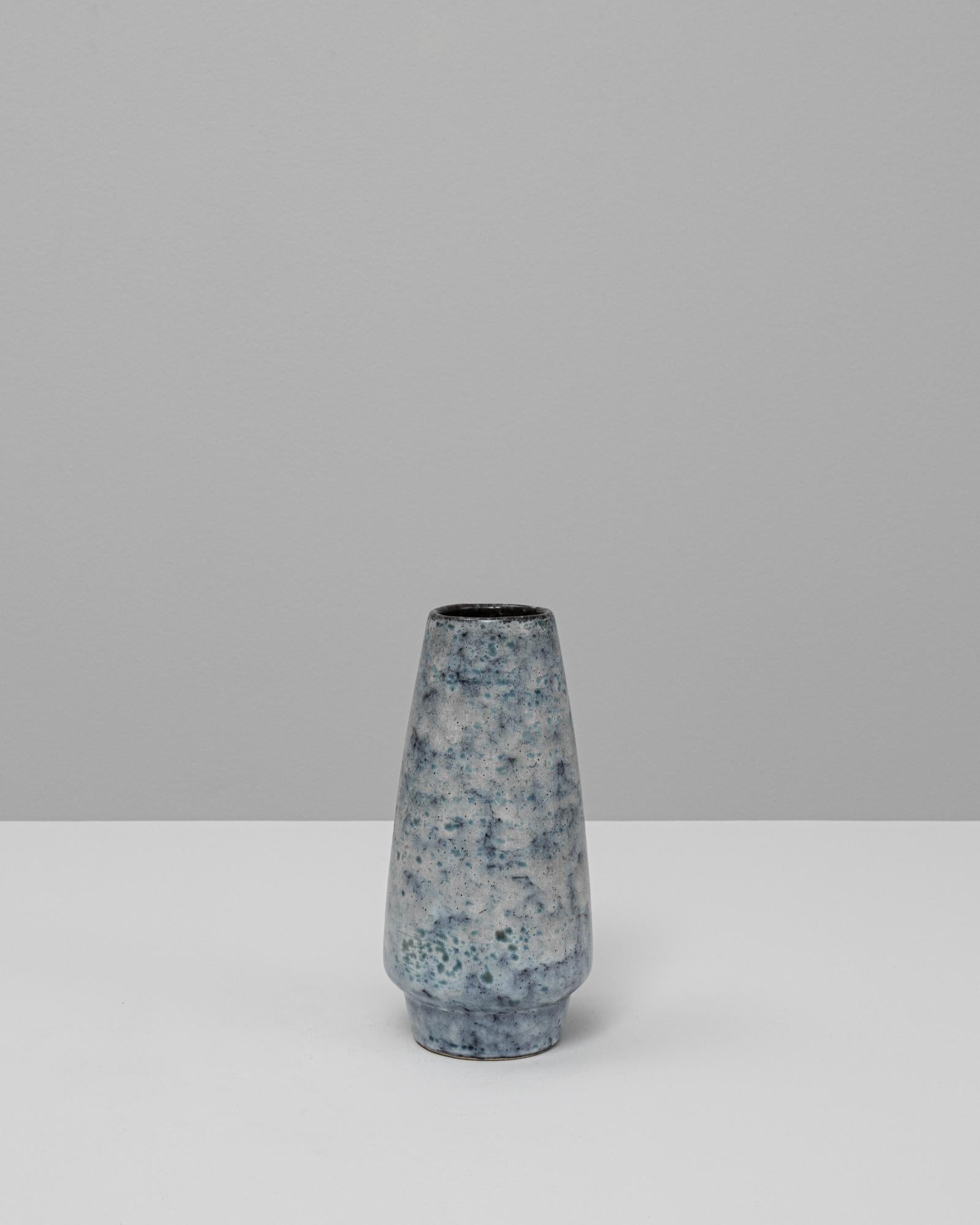 Ceramica Vaso in ceramica a lava grassa del XX secolo in vendita