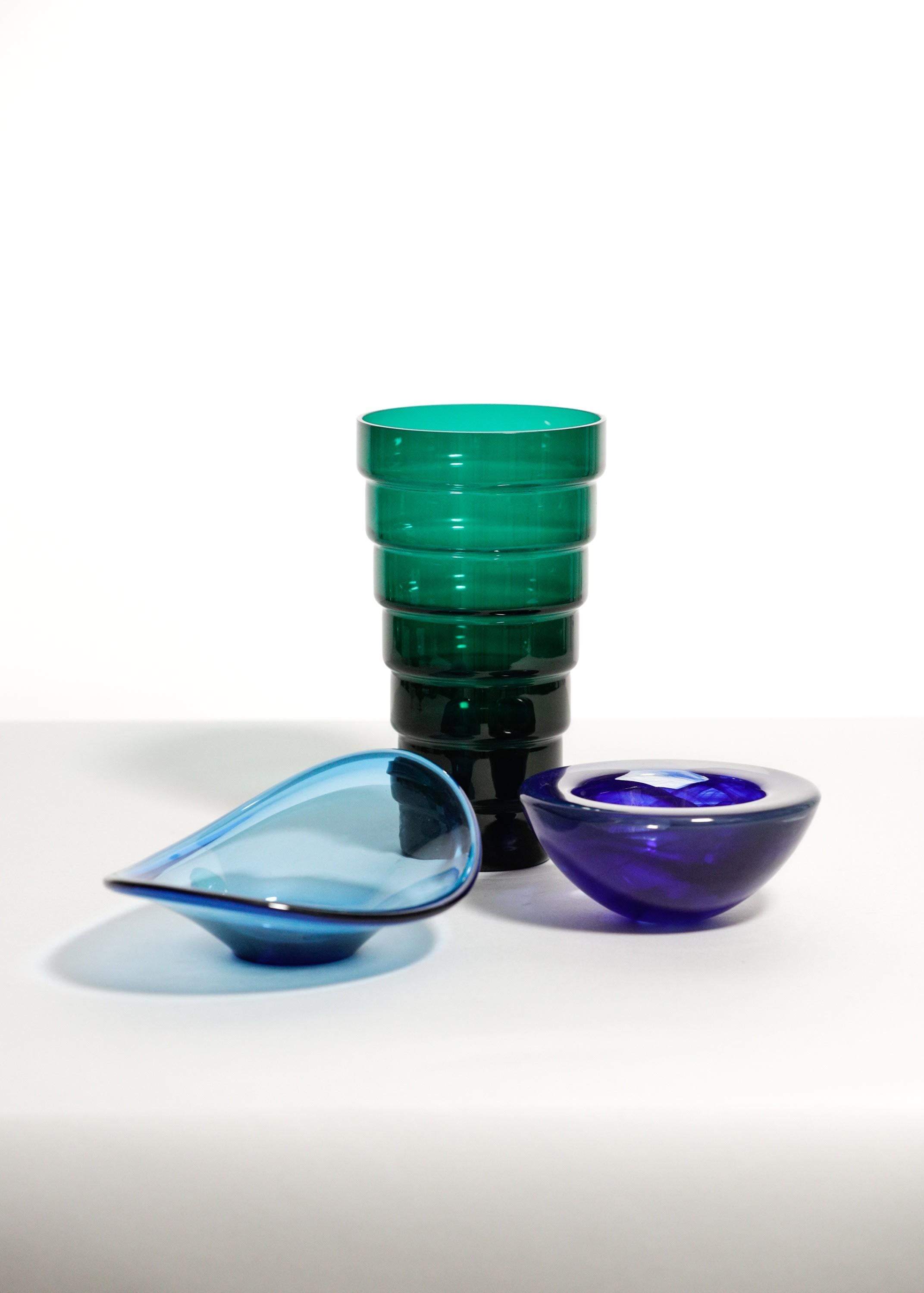 Glass
H27 x D15 cm
