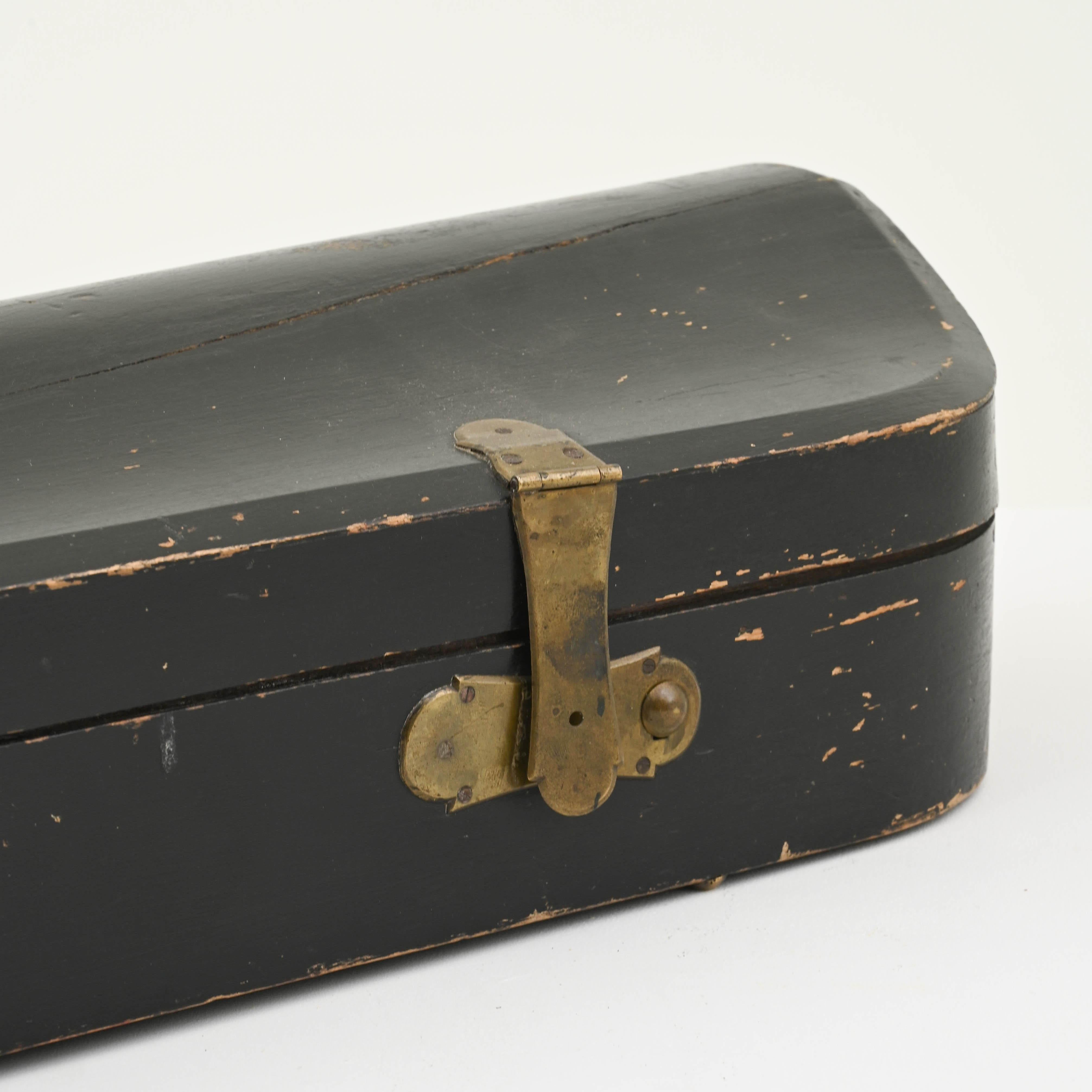 20th Century European Wooden Instrument Case For Sale 8