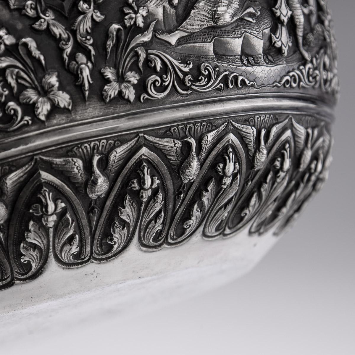 20th Century Exceptional Burmese Solid Silver Hand Crafted Bowl, c.1900 13