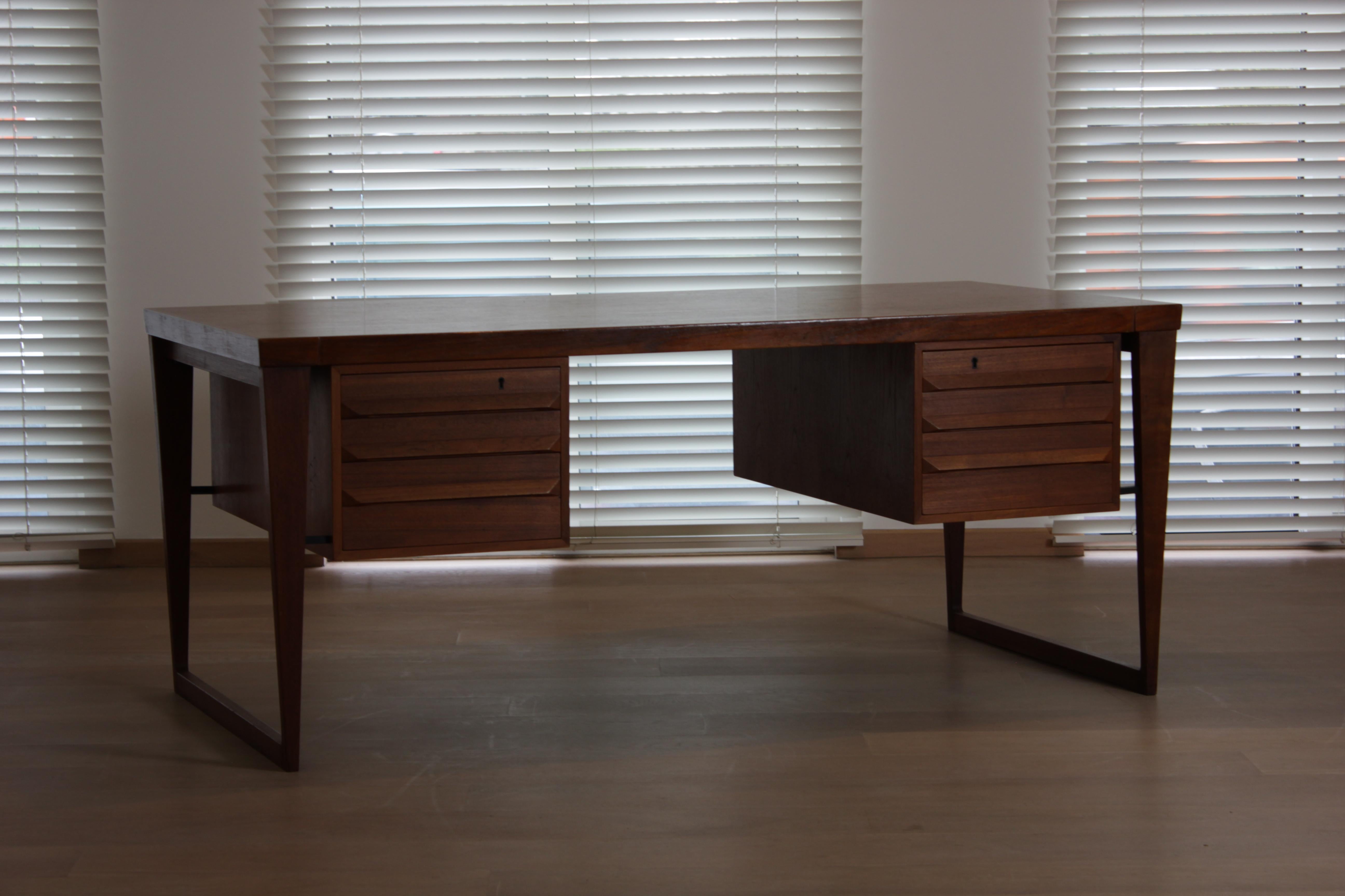 'Model 70'

1950s

Denmark

Teak

72cm high, 172cm wide, 85cm deep

Kai Kristiansen embodies the essence of Danish Modern design, with his creations serving as quintessential examples of Scandinavian style. Throughout his career, he crafted a wide