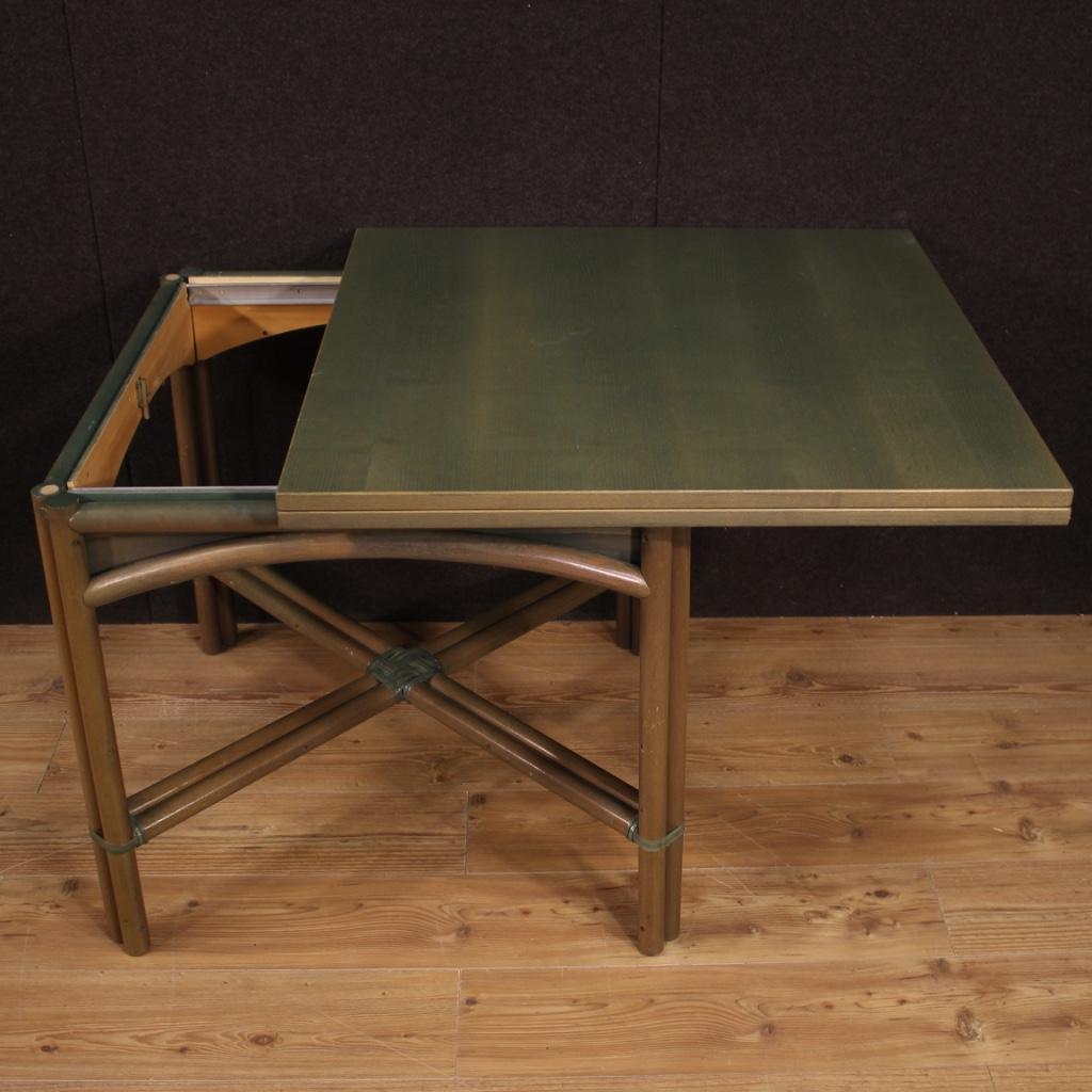 Table de design italienne en bois exotique du 20ème siècle, 1980 en vente 5