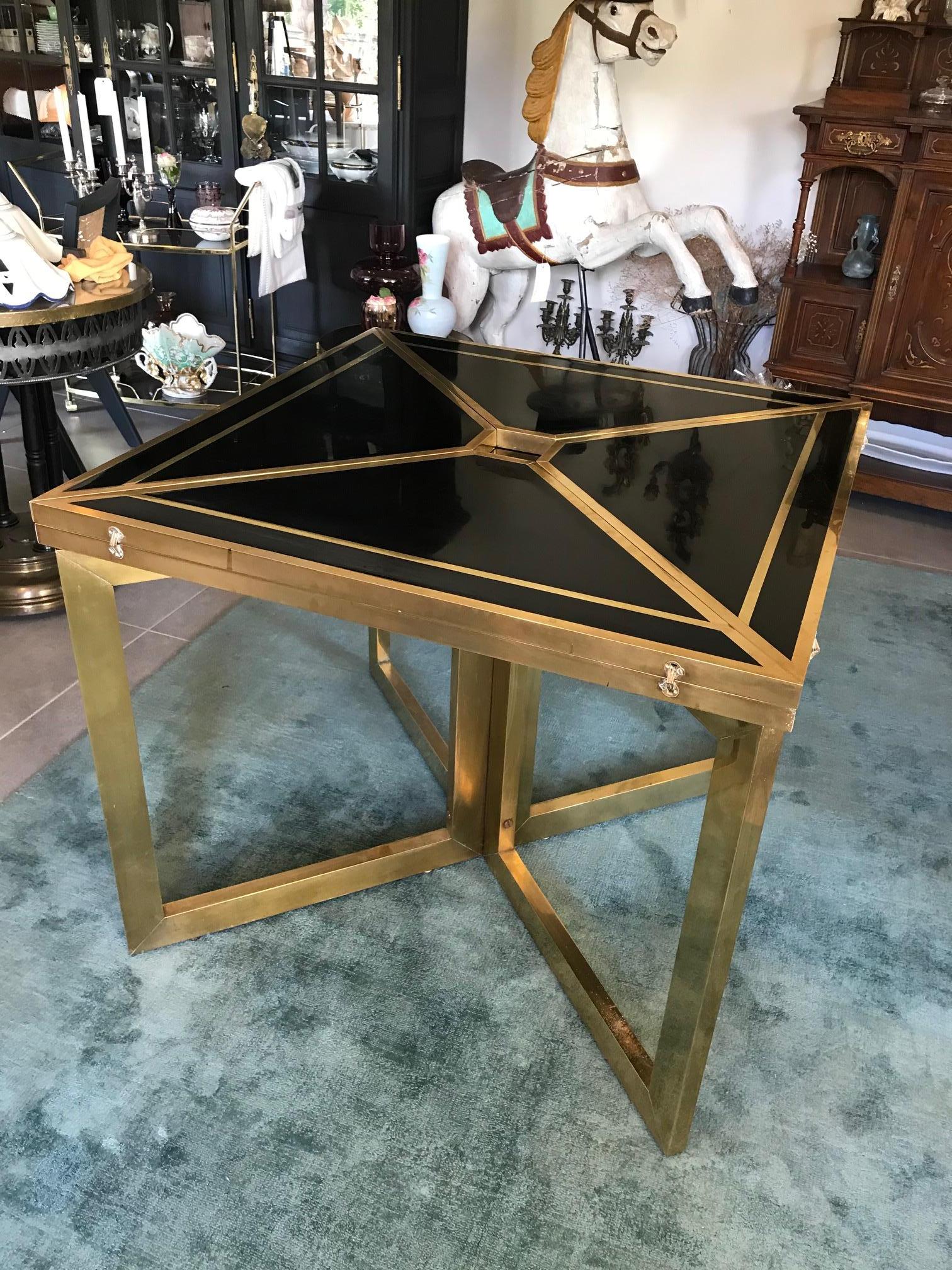 Table Romeo Rega à rallonge en laiton et laque noire du XXe siècle, années 1970 en vente 5