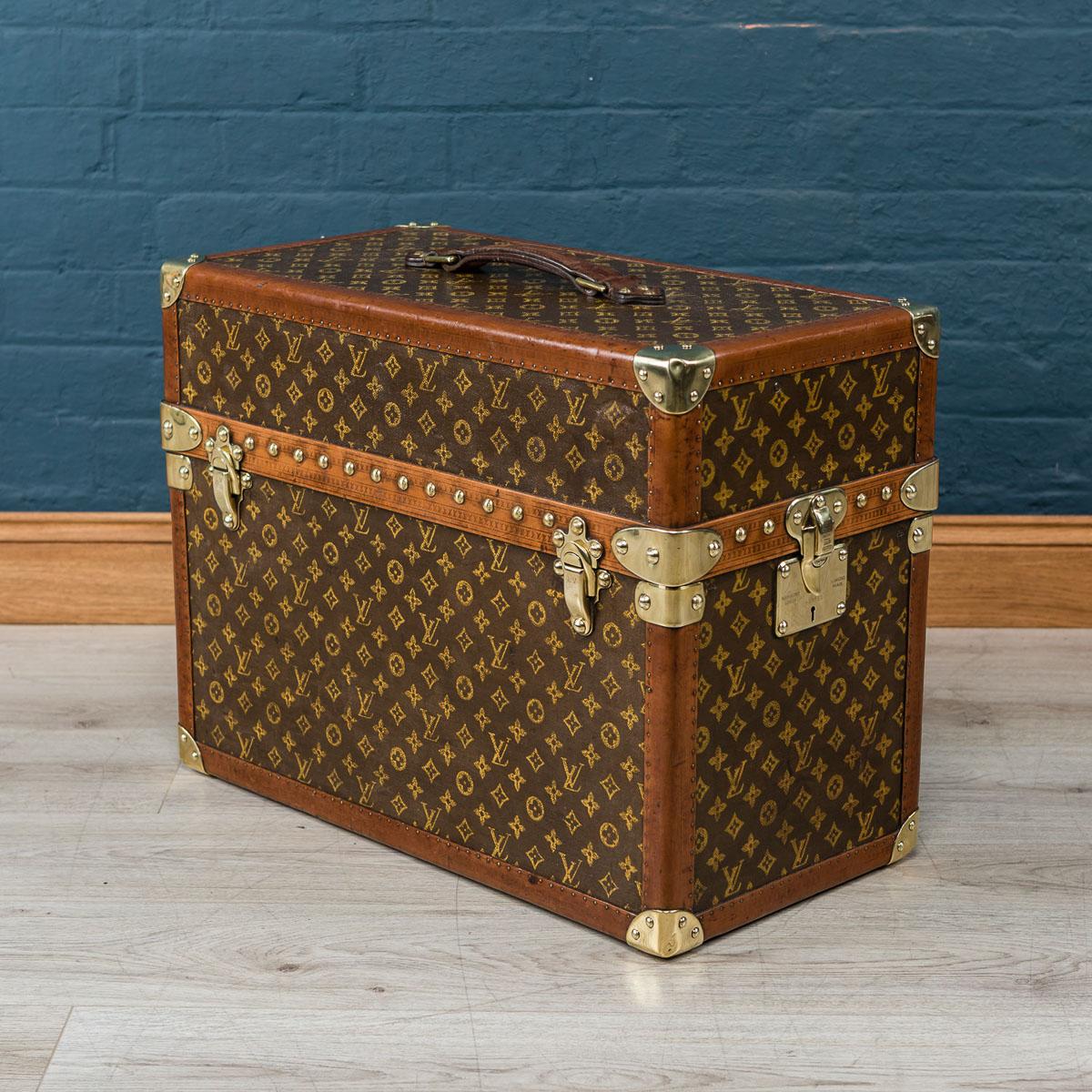 Äußerst seltene Louis Vuitton Hemingway-Truhe des 20. Jahrhunderts, ca. 1935 (Leinwand)