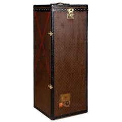Vintage 20th Century Extremely Rare Louis Vuitton "Male Penderie" Trunk, circa 1910
