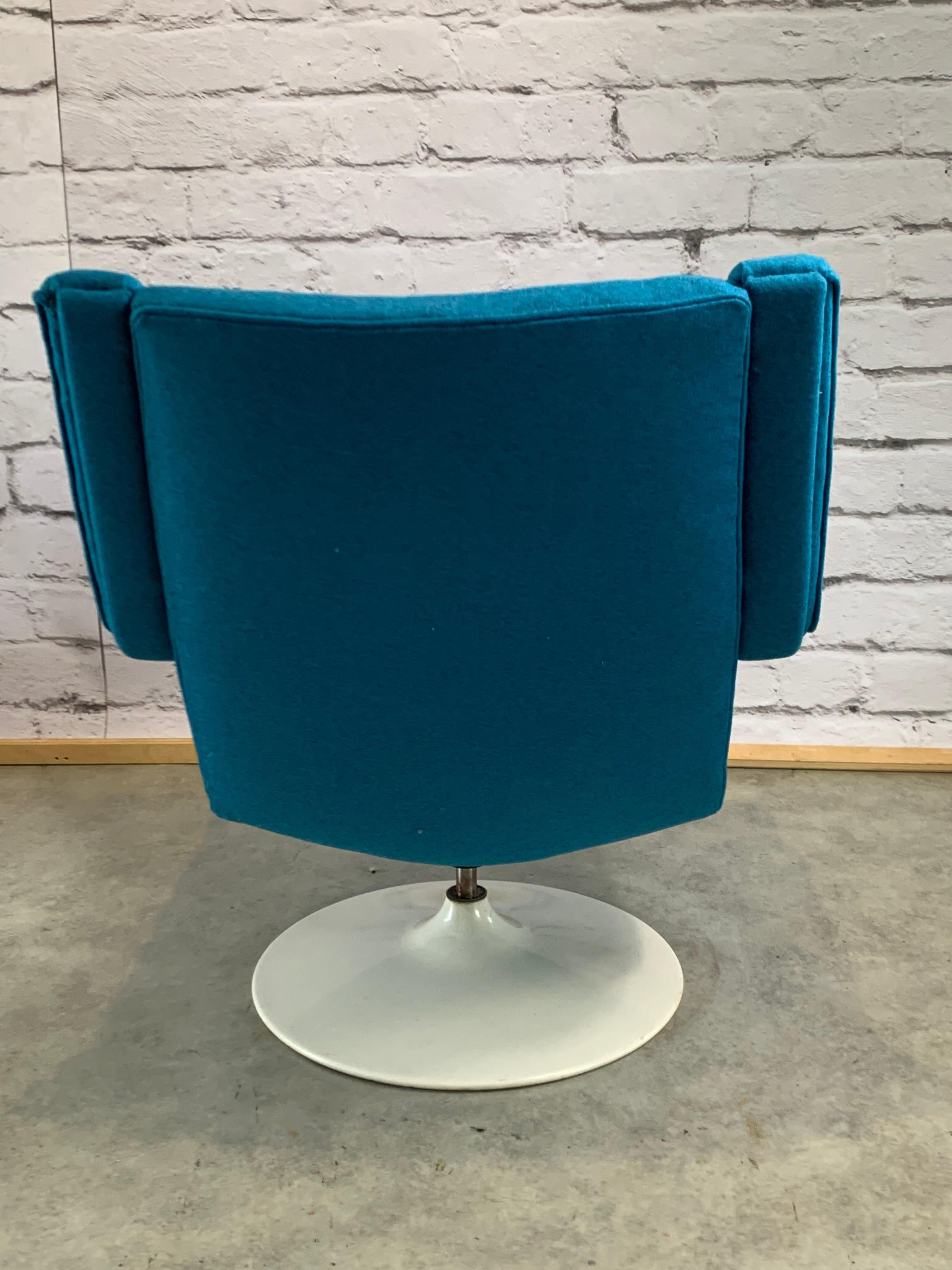 Late 20th Century 20th Century F140 Swivel Chair by Geoffrey Harcourt for Artifort, 1970s