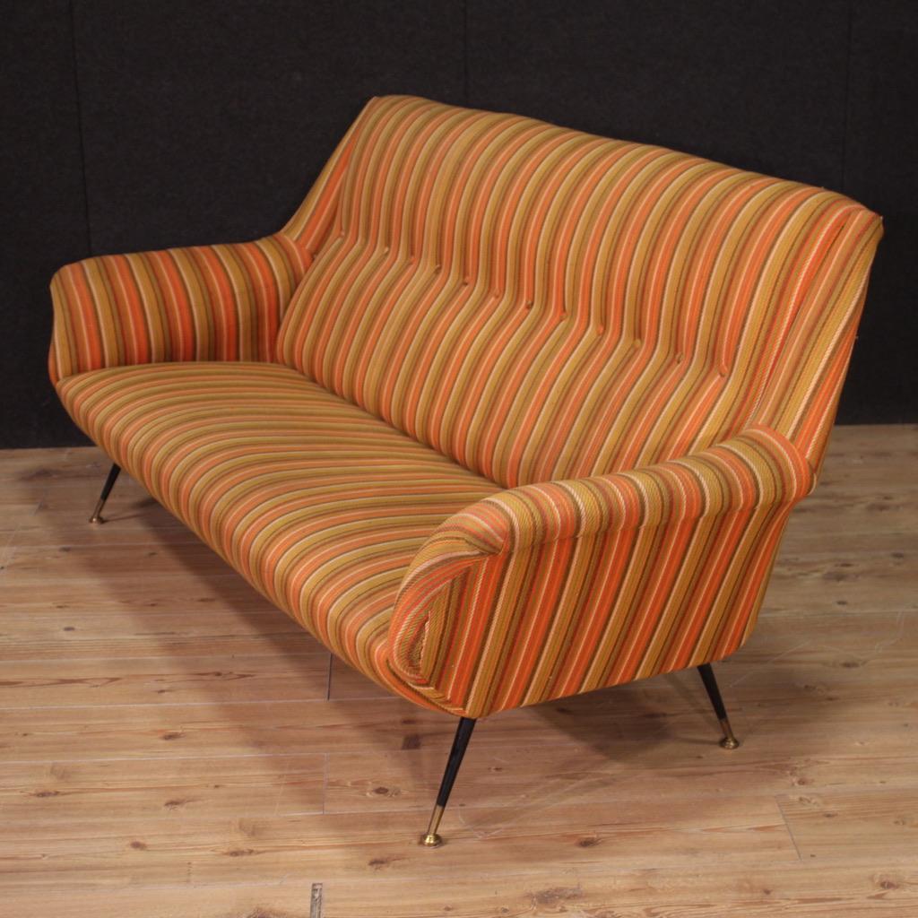 canapé Gigi Radice Design en tissu et métal du 20e siècle, 1960 Bon état - En vente à Vicoforte, Piedmont