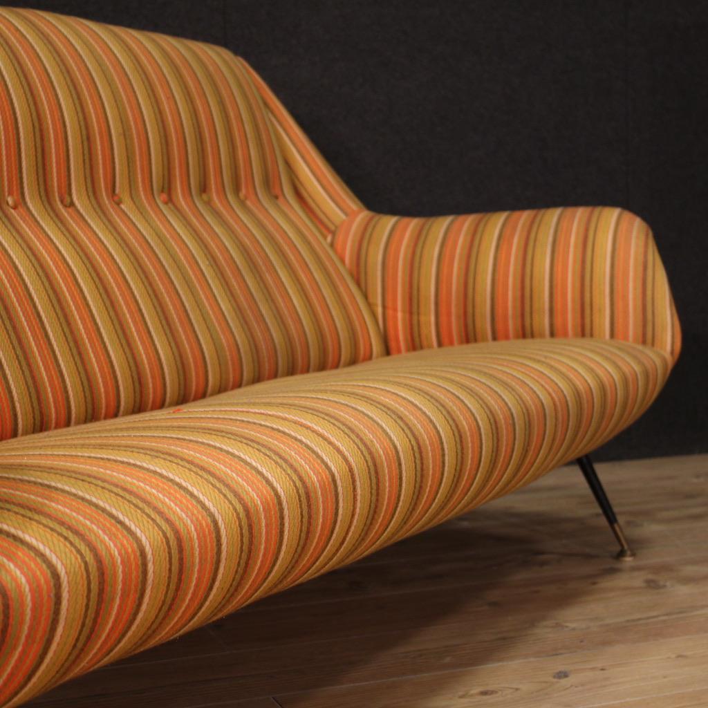 canapé Gigi Radice Design en tissu et métal du 20e siècle, 1960 en vente 3