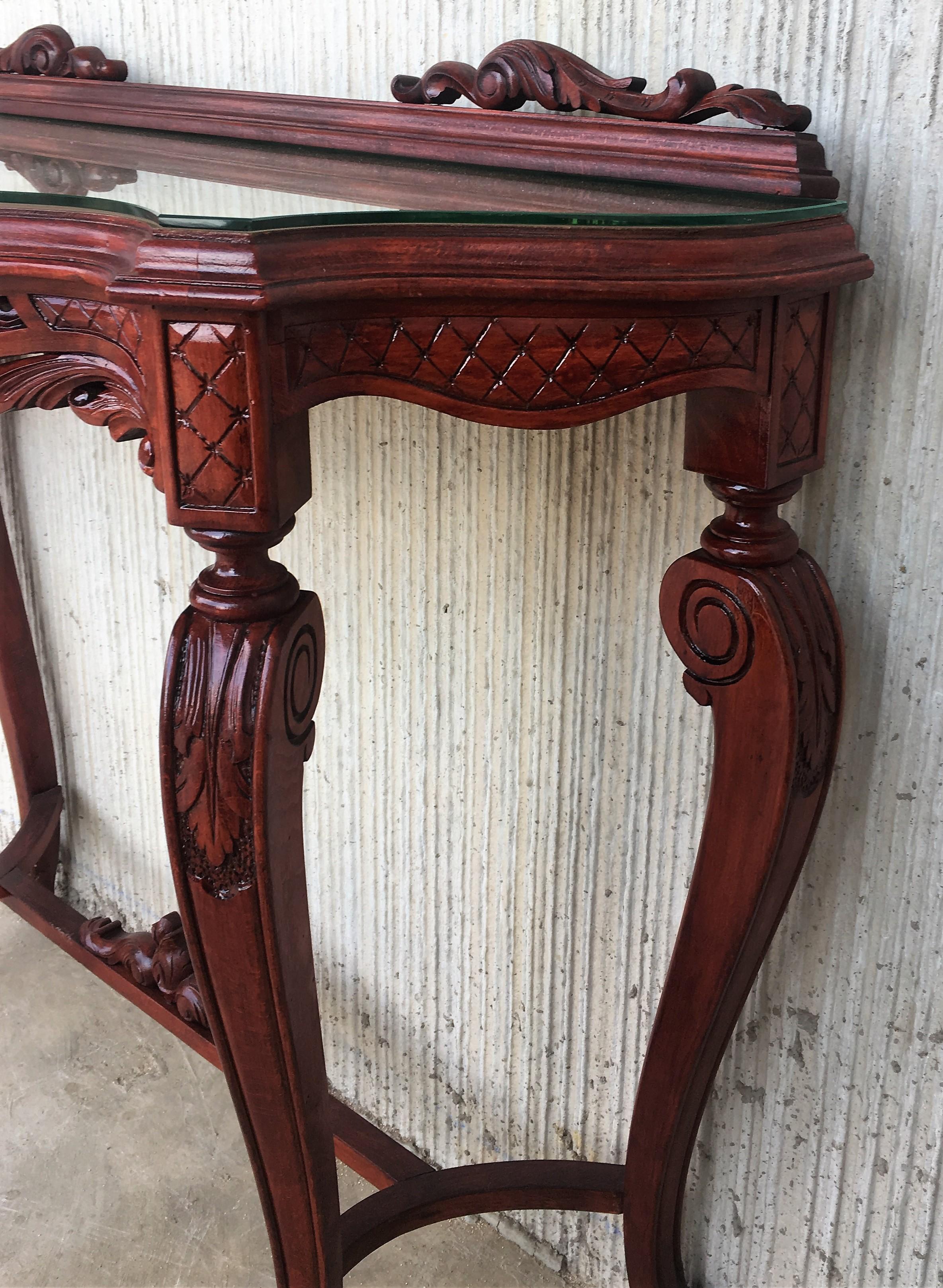 20th Century Fancy Rococo Style Italian Carved Mahogany and Glass-Top Console In Good Condition For Sale In Miami, FL