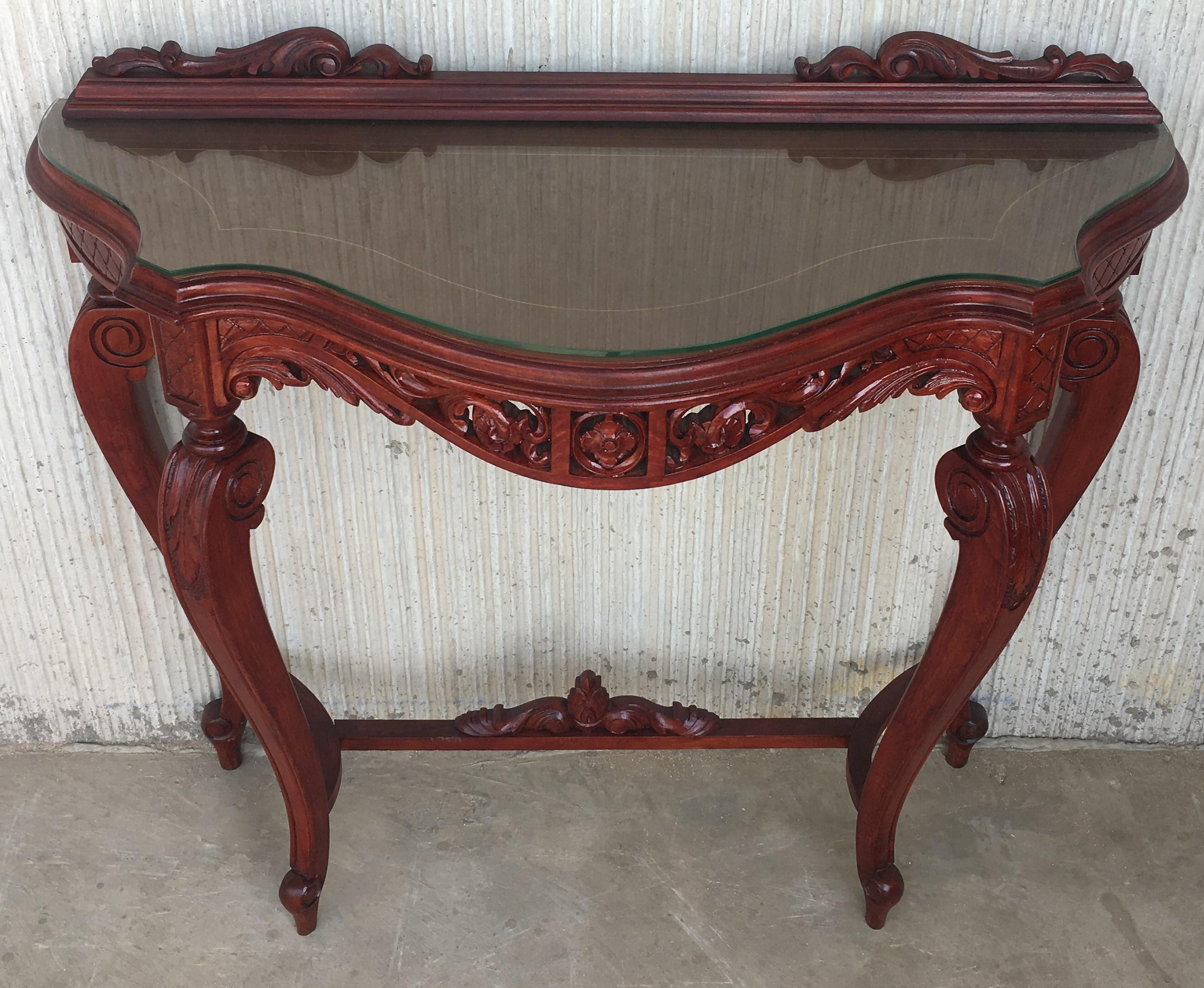 20th Century Fancy Rococo Style Italian Carved Mahogany and Glass-Top Console For Sale 1