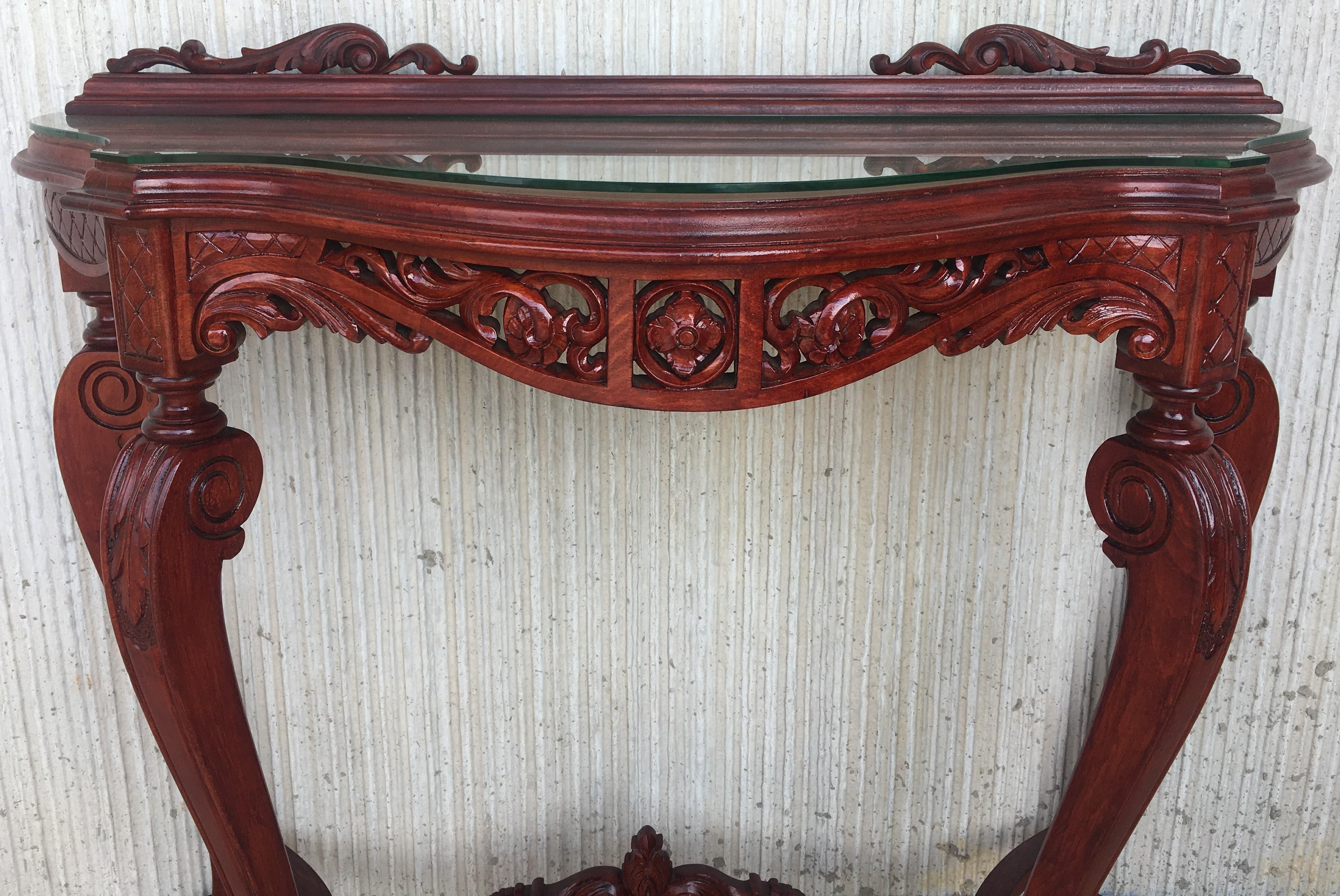 20th Century Fancy Rococo Style Italian Carved Mahogany and Glass-Top Console For Sale 2