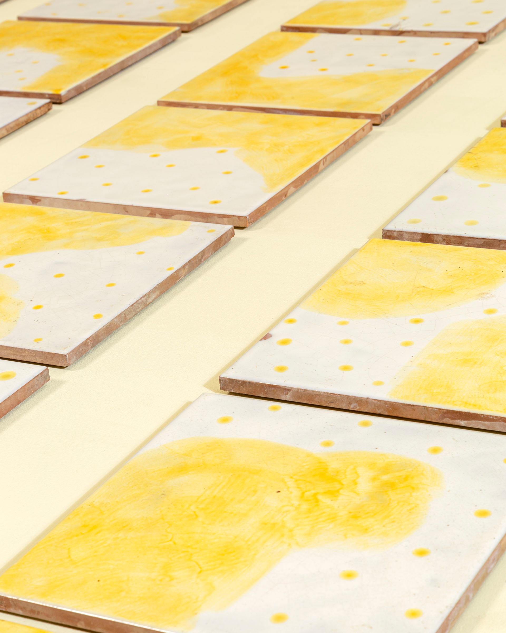 Céramique 20e siècle, Fausto Melotti Ensemble de 28 carreaux de céramique, 1970 en vente