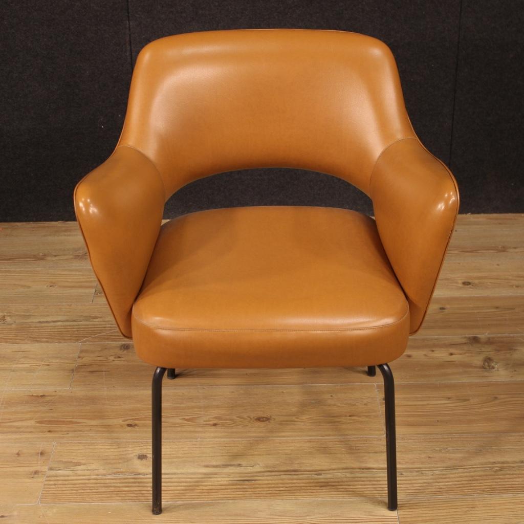 Sillón de diseño italiano del siglo XX en piel sintética y metal, 1980 6
