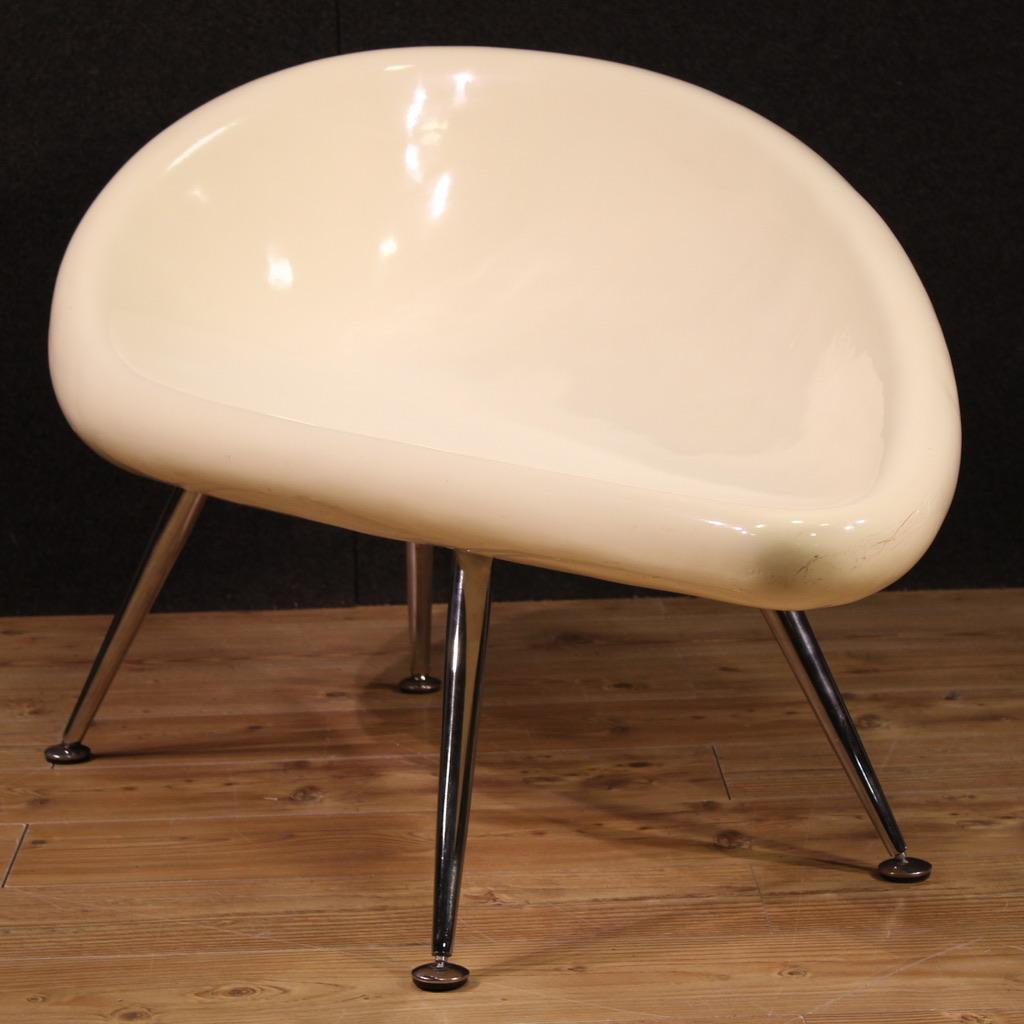 20th Century Fiberglass and Chromed Metal Italian Design Sofa, 1970 Late 20th Century en venta