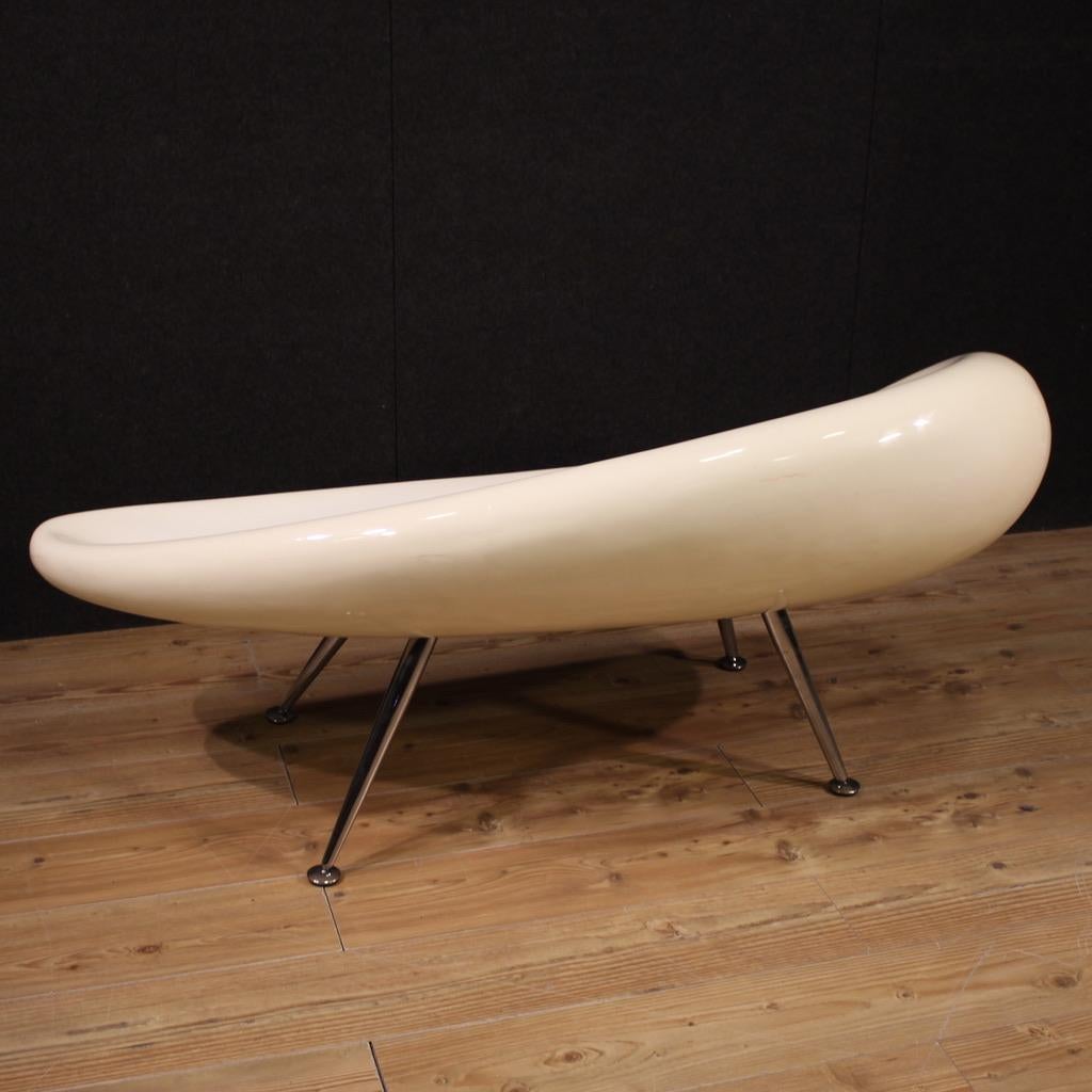 20th Century Fiberglass and Chromed Metal Italian Design Sofa, 1970 en venta 1