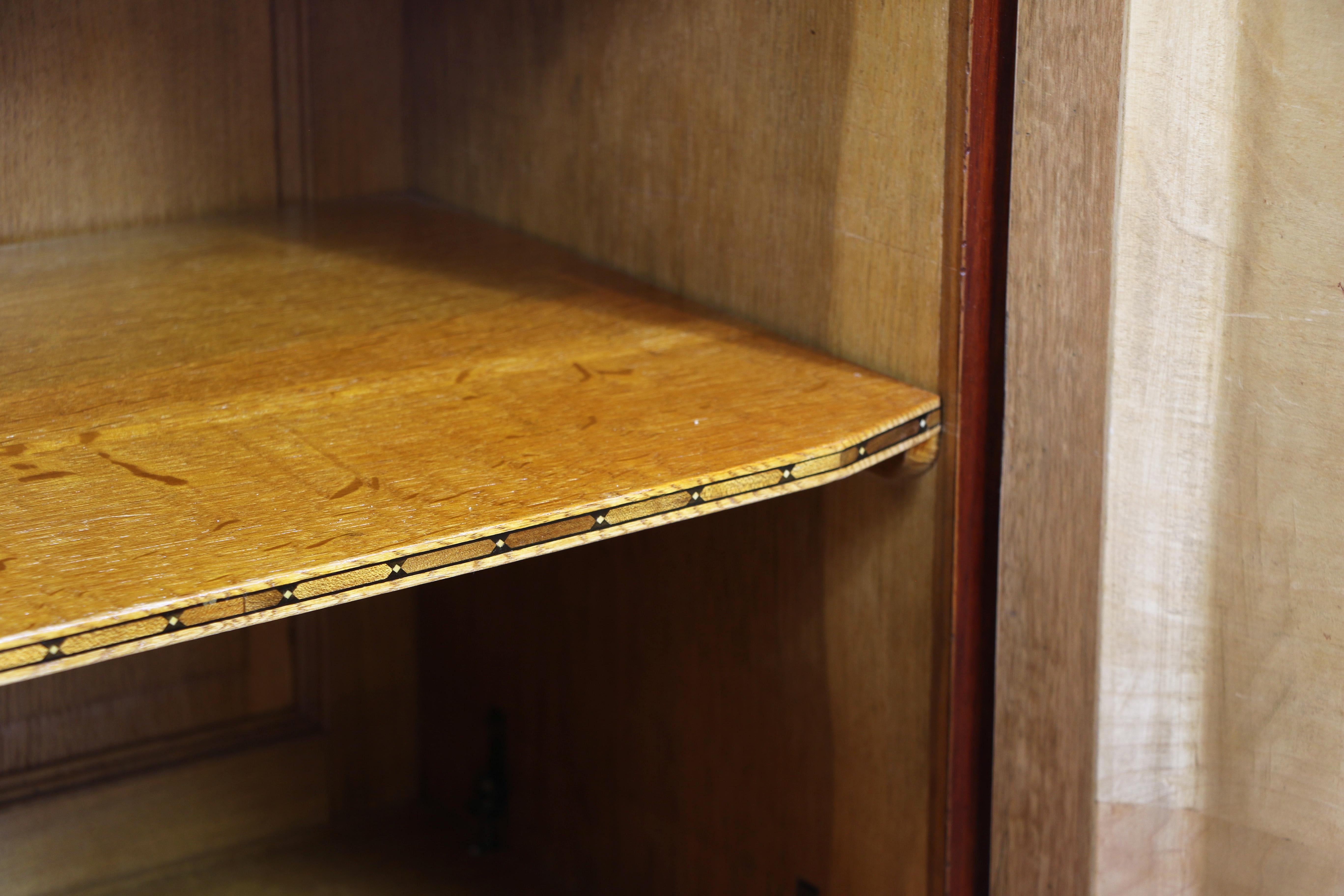 20th Century Fine Art Deco Sideboard. Vienna, c. 1930. For Sale 7