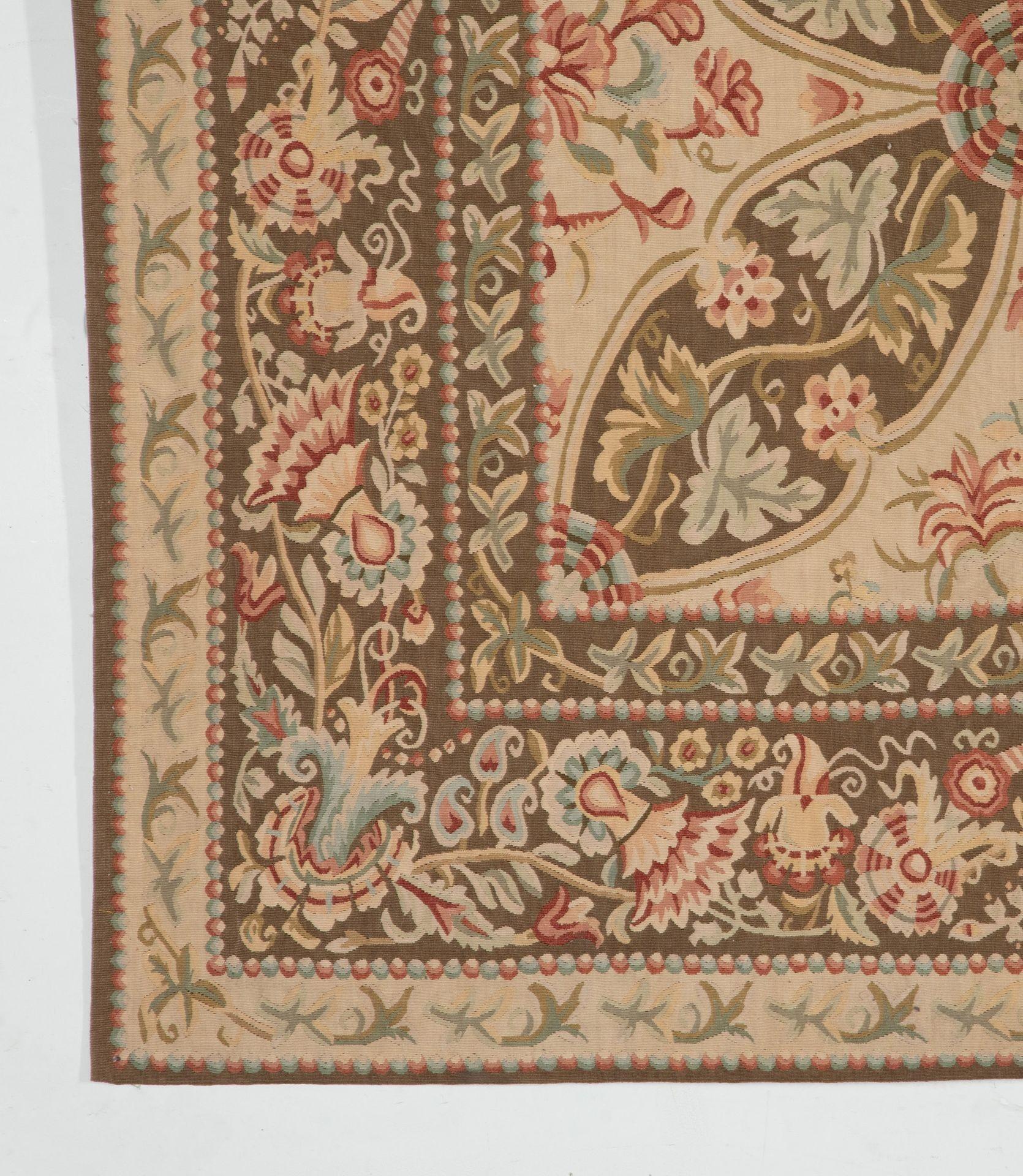 Tappeto Aubusson del XX secolo dal design Savonnerie in vendita 5
