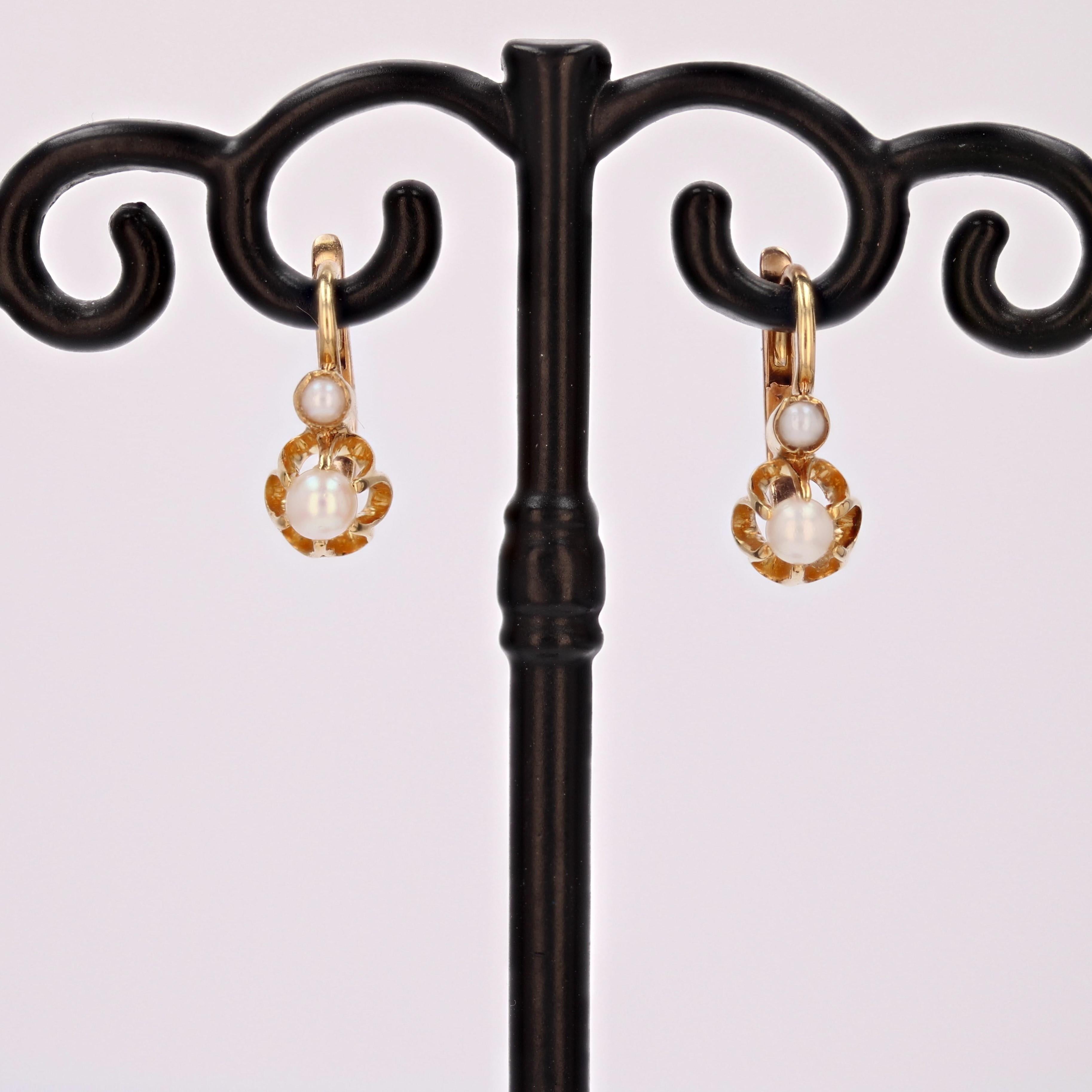 Belle Époque Boucles d'oreilles à levier en or jaune 18 carats et perles fines du 20e siècle en vente