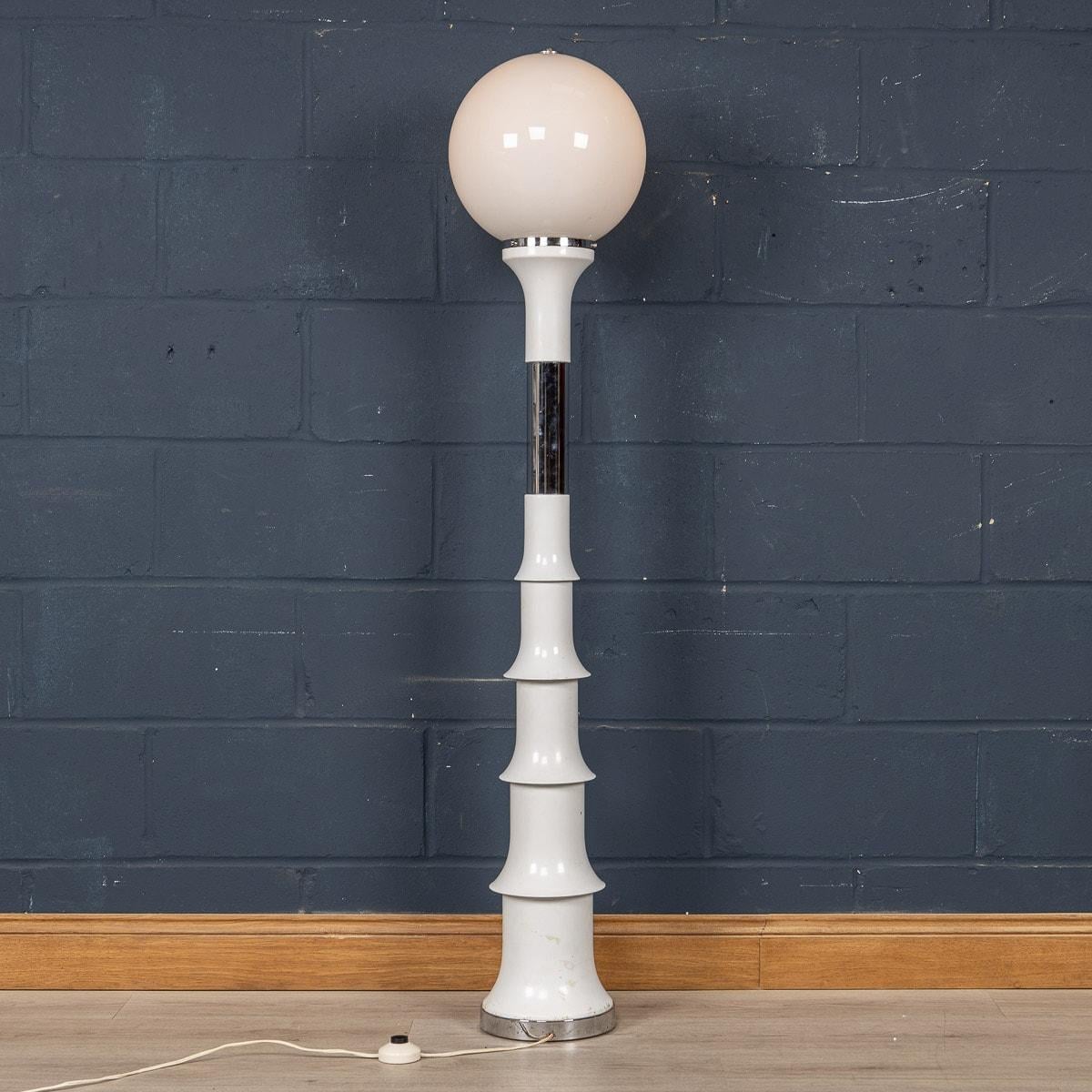 20th Century Floor Lamp by Enrico Tronconi for Vistosi, Italy, circa 1970 1