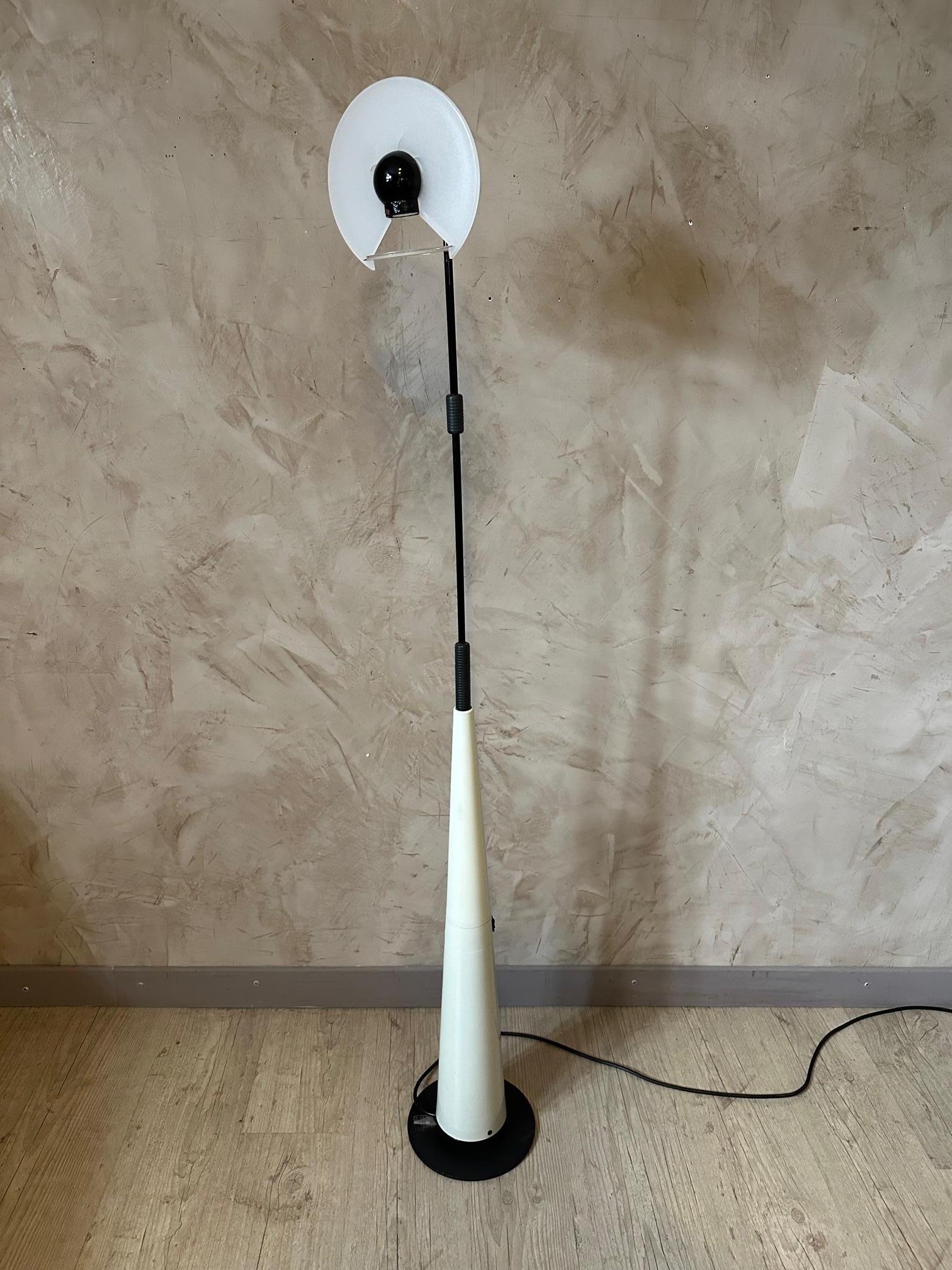 20th century Floor Lamp by Giuseppe Ramella for Arteluce, 1985s In Good Condition In LEGNY, FR