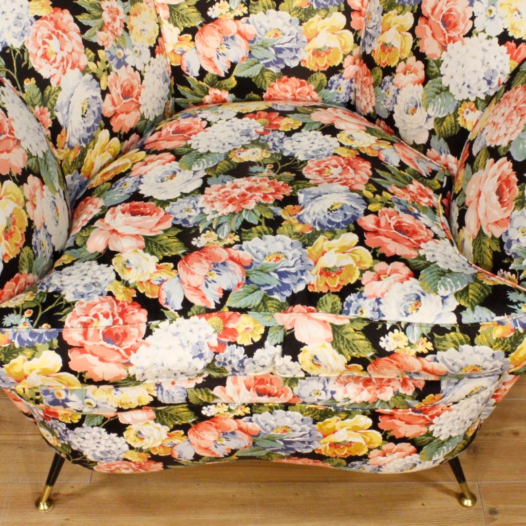 20th Century Floral Fabric Italian Pair of Design Armchairs, 1960 2