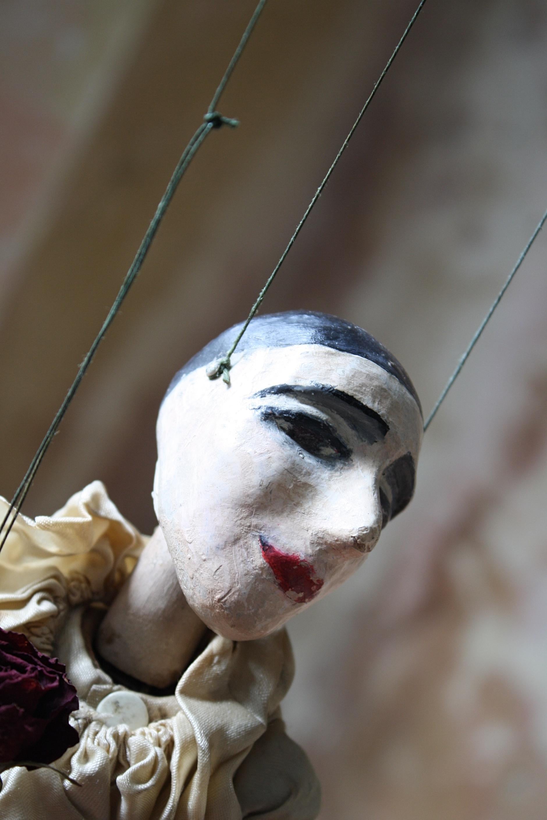Volkskunst des 20. Jahrhunderts John Carr's Jacquard-Puppen Marionette Pierrot & Pierette im Angebot 5