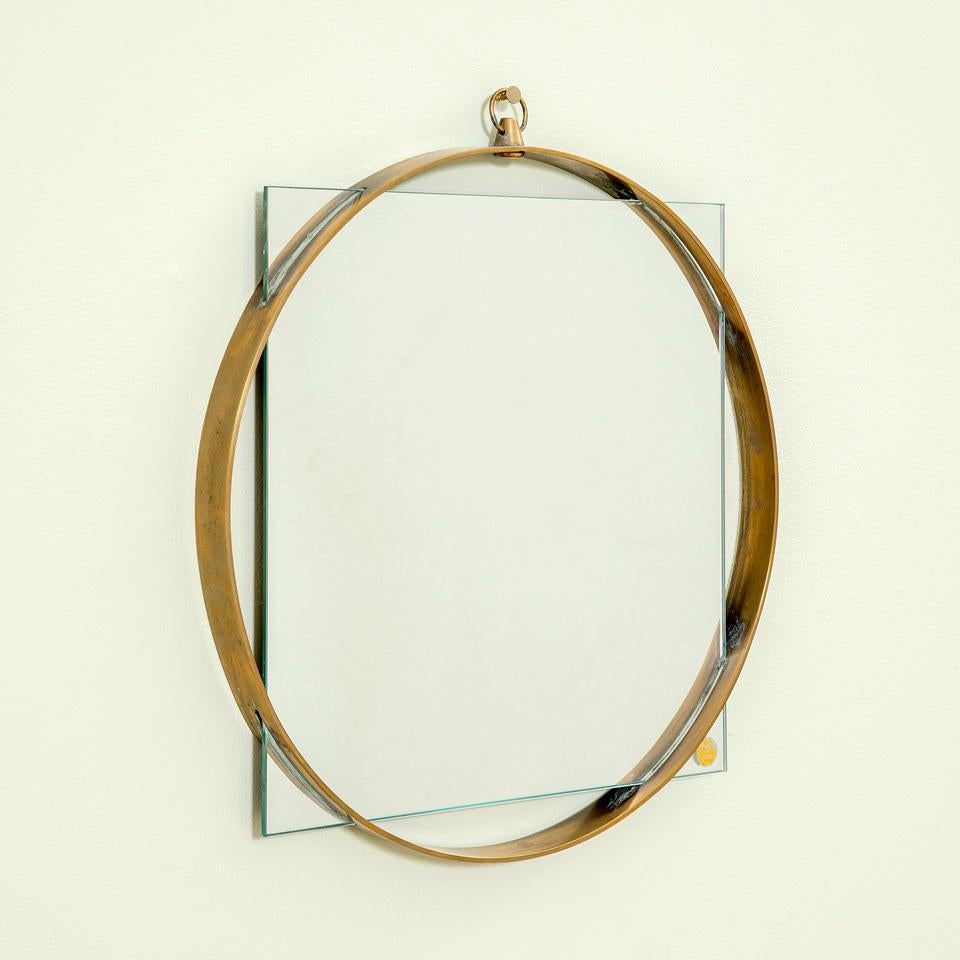 Mid-Century Modern 20e siècle, Fontana Arte Petit miroir suspendu avec cadre en laiton, années 50 en vente