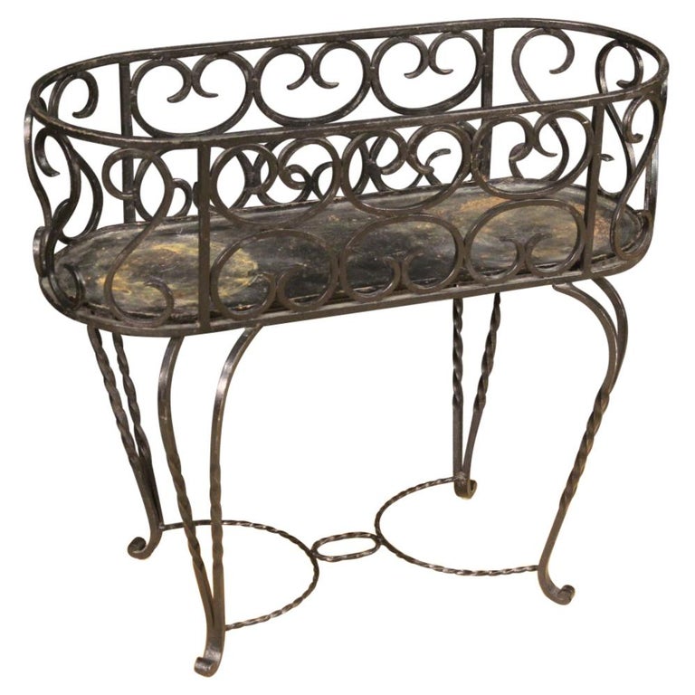 20th Century Forged and Painted Iron Italian Planter, 1970 at 1stDibs