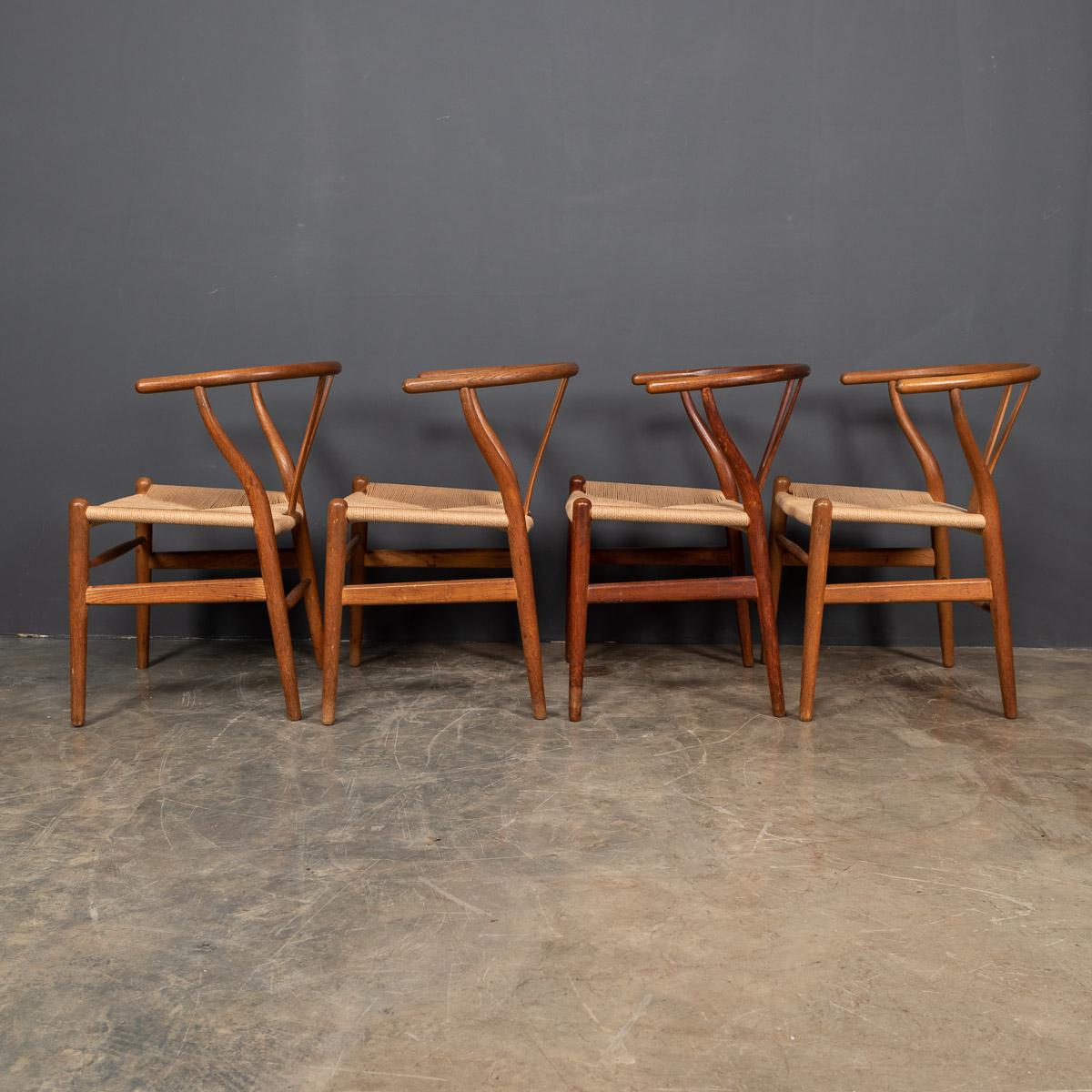 20th Century Four Wishbone Dining Chairs by Hans J Wegners, circa 1960 In Good Condition In Royal Tunbridge Wells, Kent