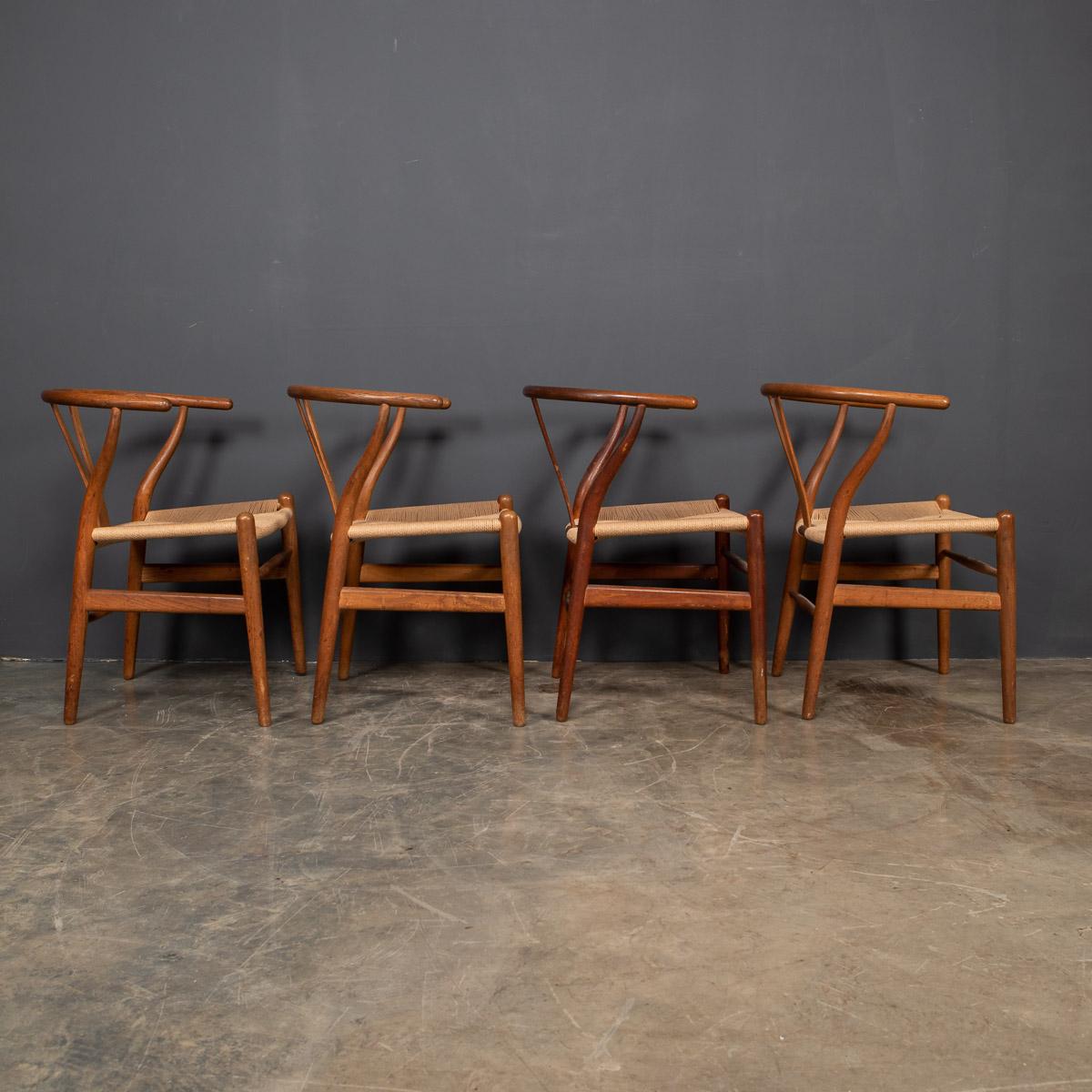 20th Century Four Wishbone Dining Chairs by Hans J Wegners, circa 1960 1