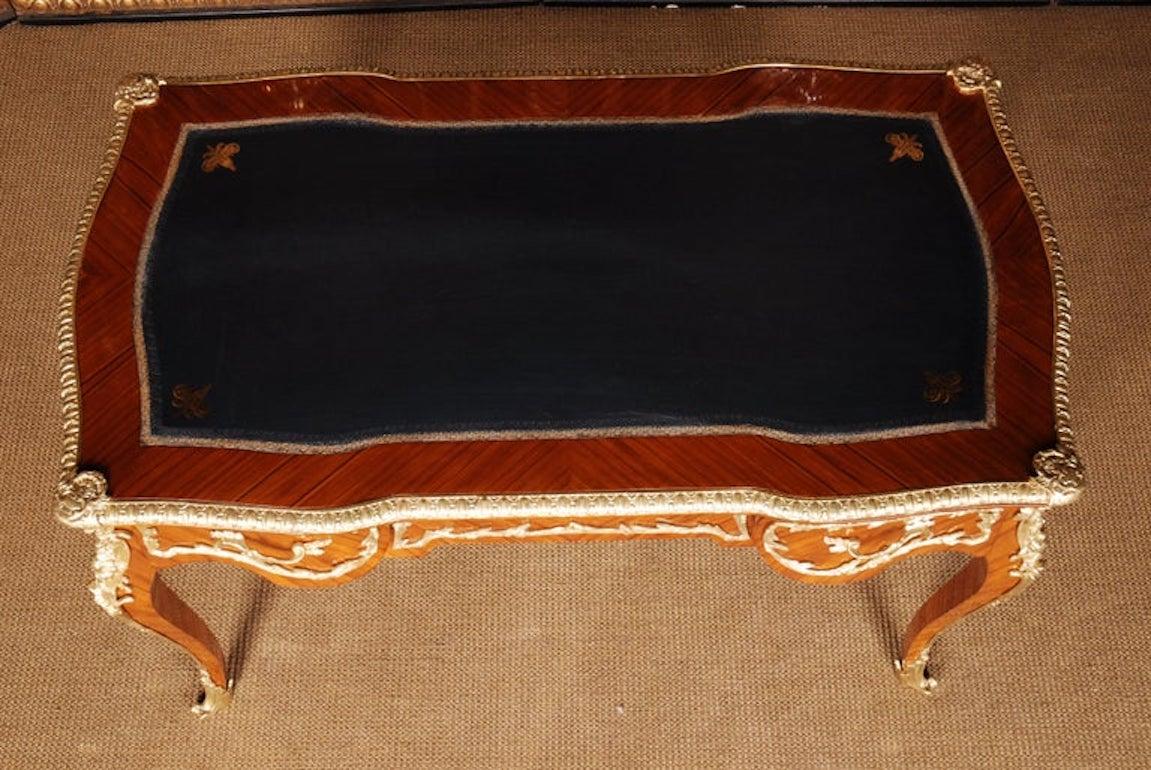 Wood 20th Century France Bureau Plat in the antique Louis Quinze Style  exotic Veneer For Sale