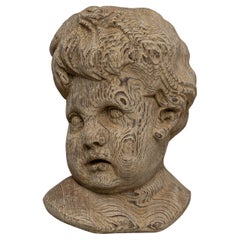 20ème siècle France Sculpture murale en Oak Oak d
un bébé
