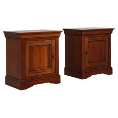 20th Century France Rich Mahogany Pair Of Mahogany Bedside Cabinets