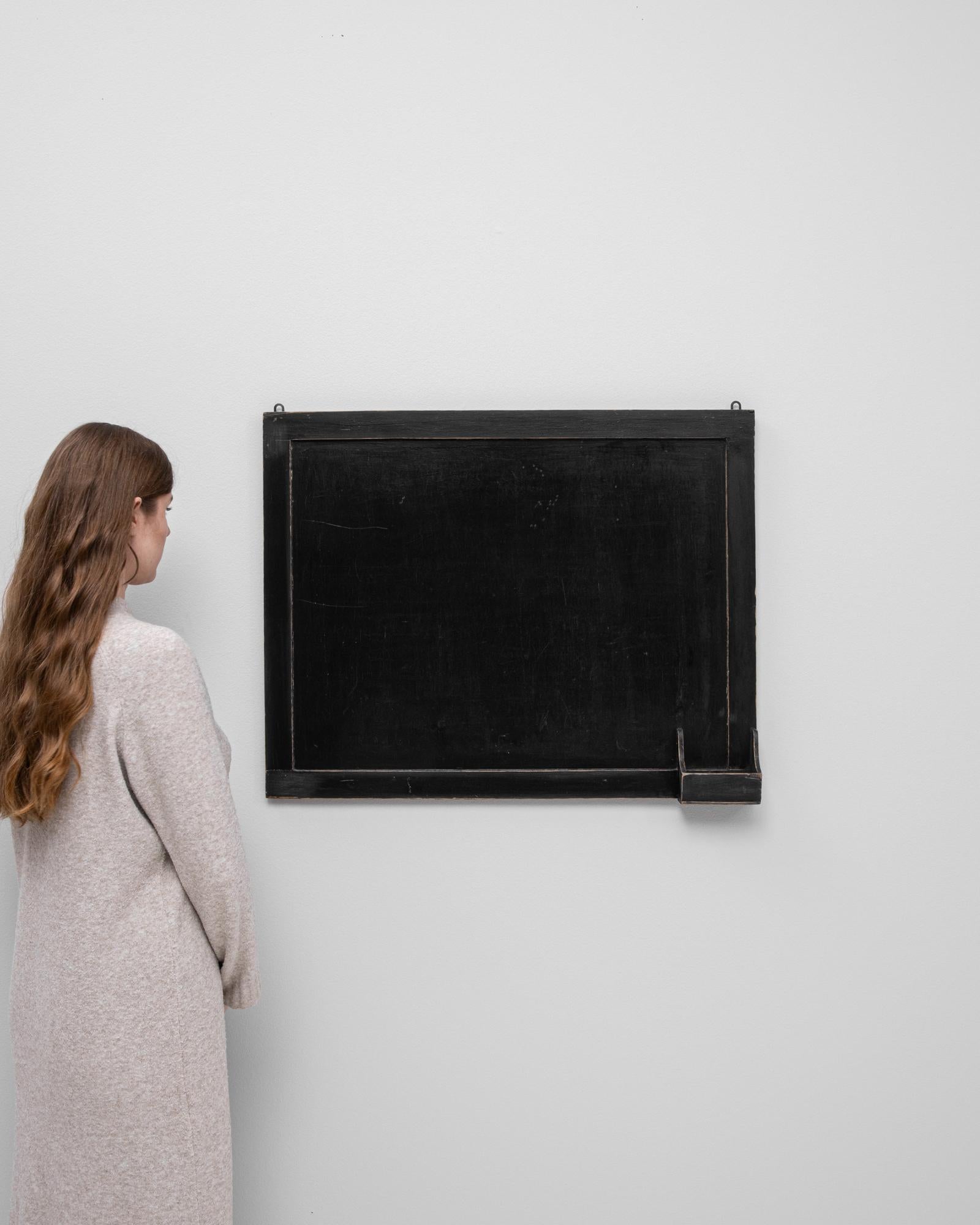 Frankreich, 20. Jahrhundert, Holzschreibtafel (Französisch) im Angebot